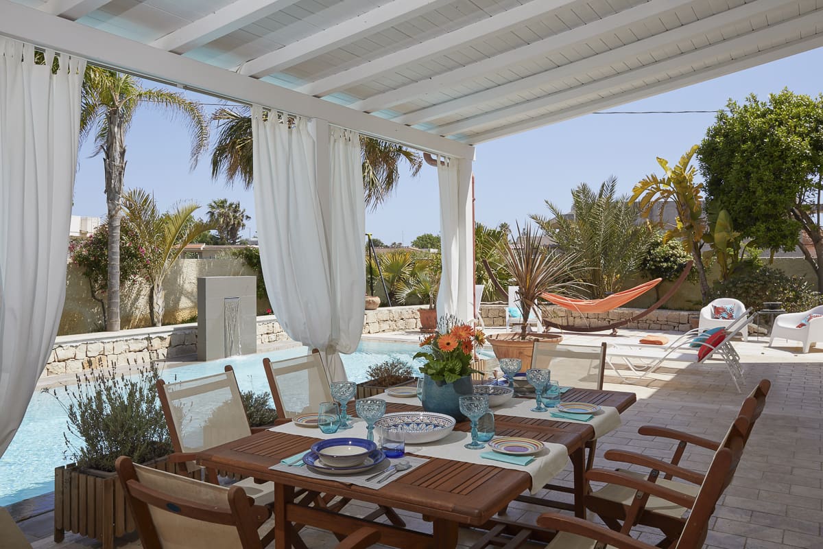 Villa Cerasuolo Ragusa: Luxury 5-Bedroom Villa with Pool Near Beach, Ragusa