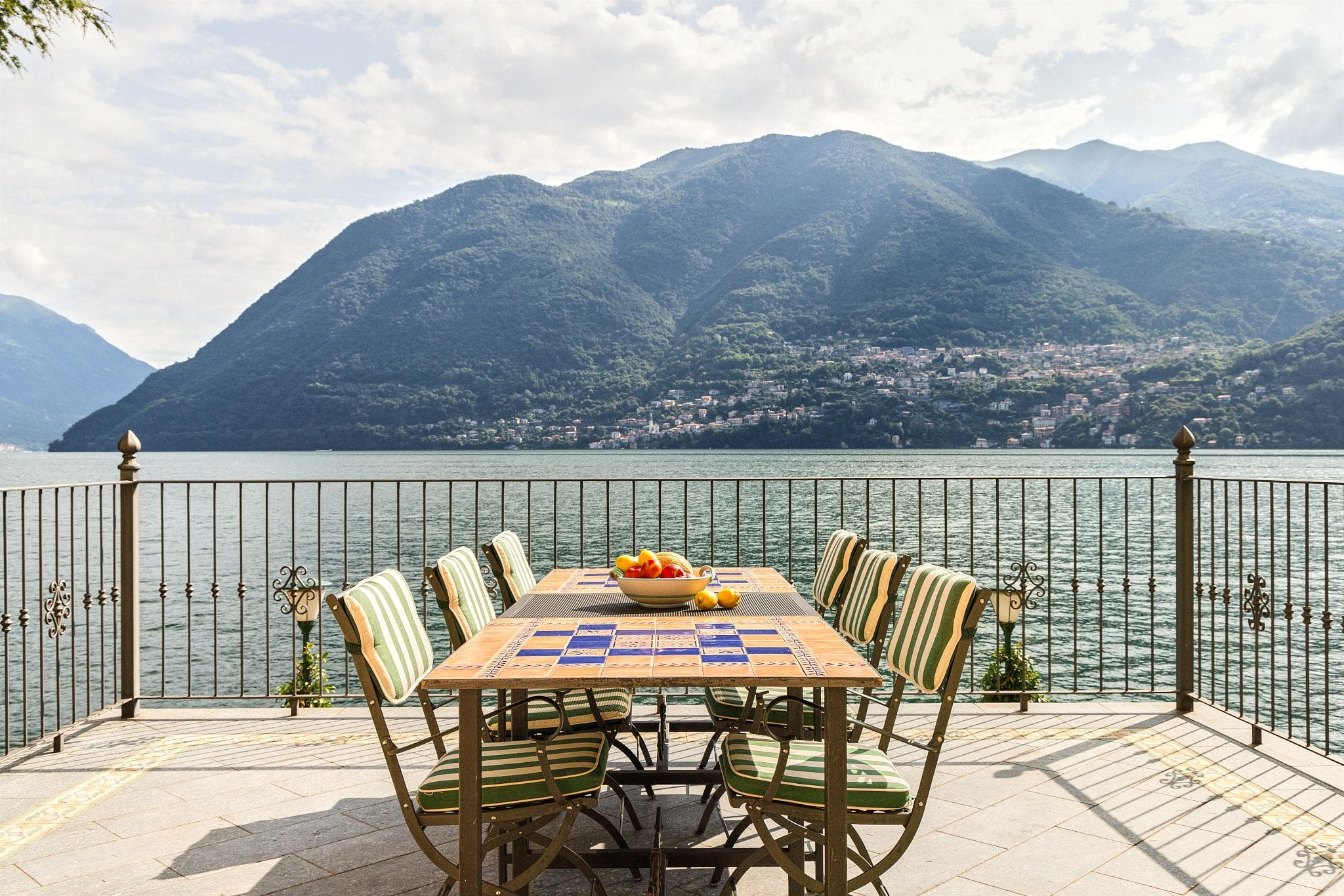 Villa Ceresio Nesso: 5-Bedroom Luxury Villa with Lake Access, Como