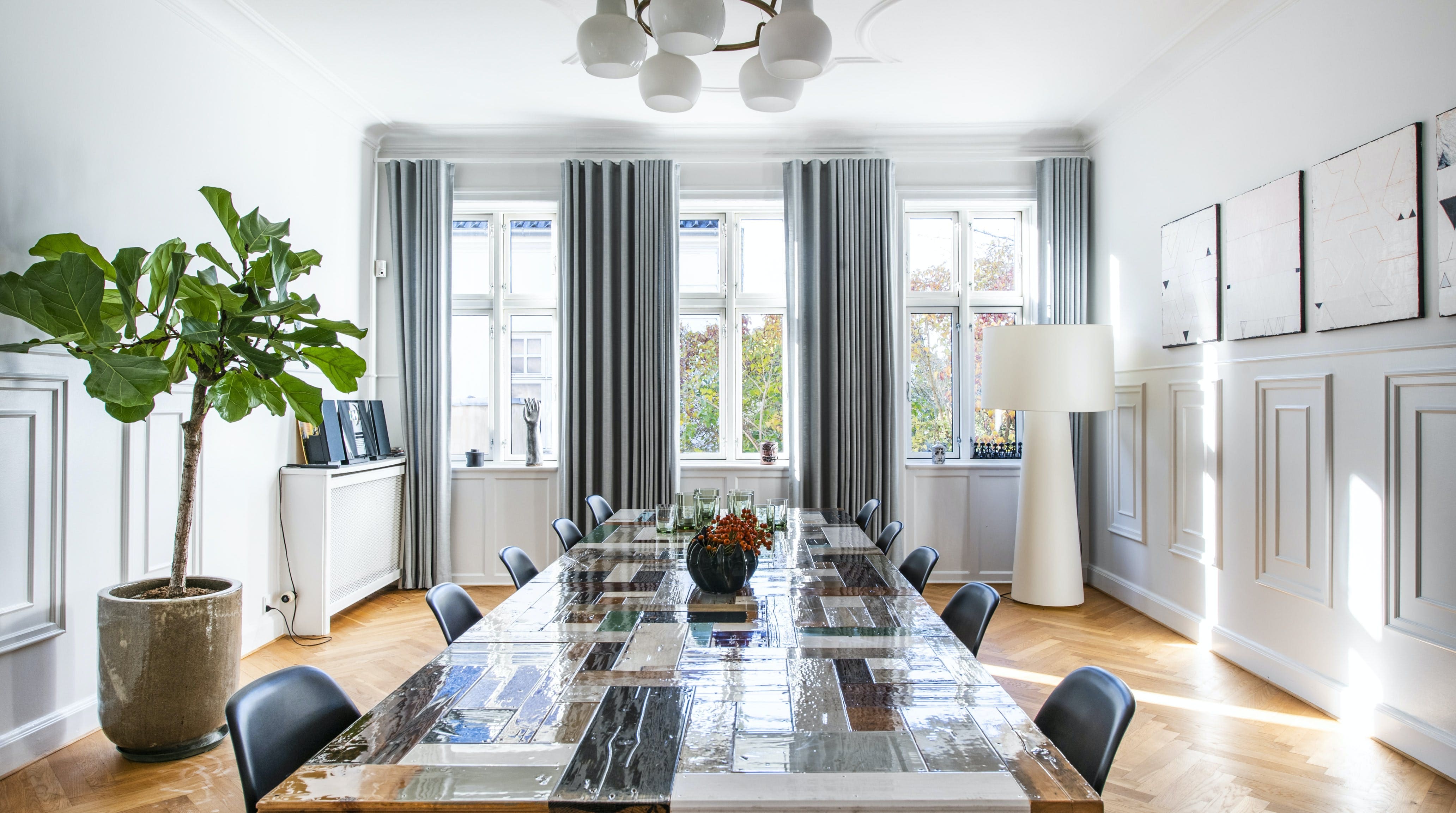 Villa Charlottenlund Skovshoved: Luxury 3-Bedroom Villa with Seaview and Tennis Court, Charlottenlund