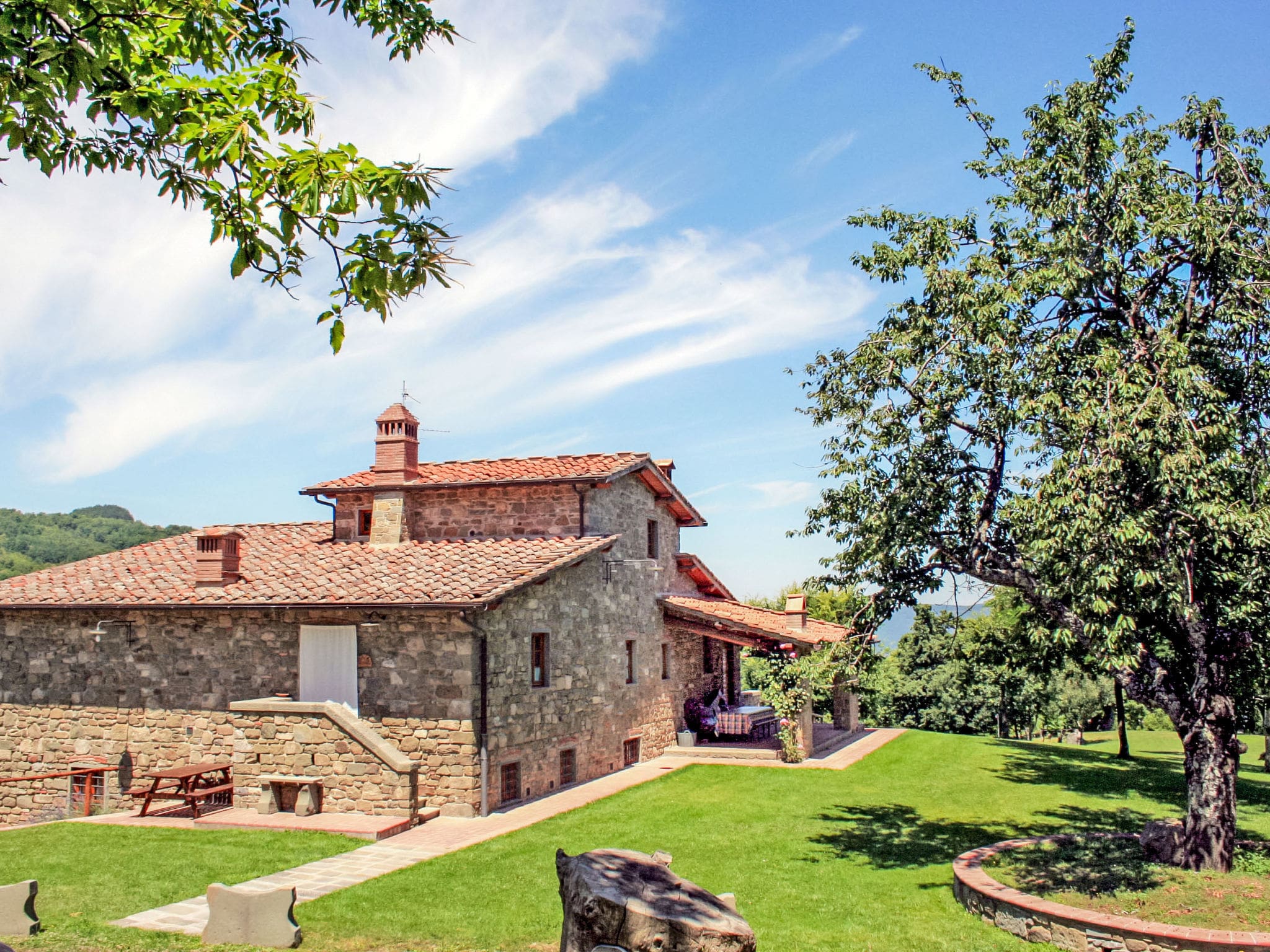 Villa Chiocciola Greve: Spectacular 6-Bedroom Tuscan Farmhouse with Private Pool in Chianti Wine Country