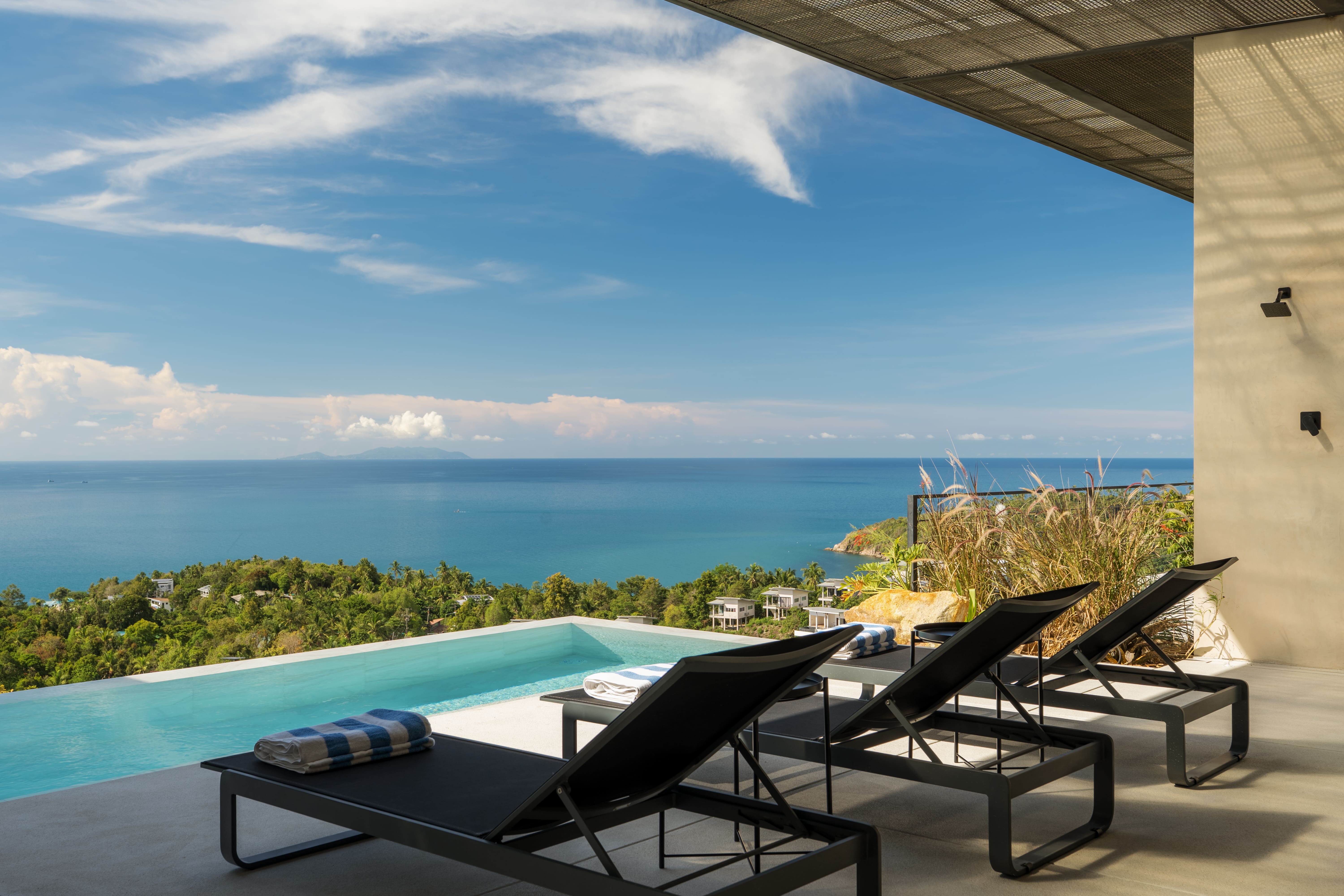 Villa Chomdao Chaweng: 3-Bedroom Luxury Apartment with Infinity Pool, Surat Thani Province