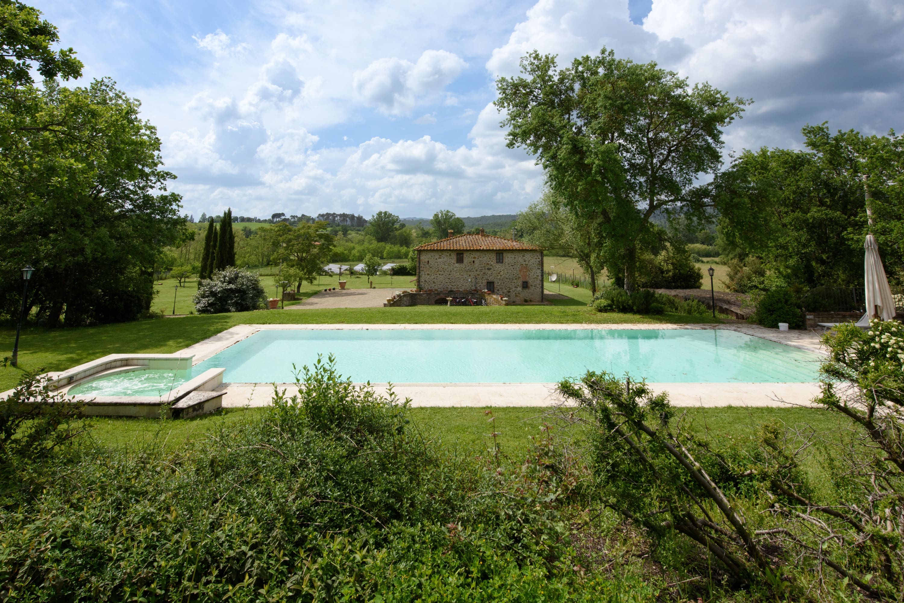 Villa Cipressa Ambra: Luxury 5-Bedroom Villa with Pool and Sauna, Val di Chiana