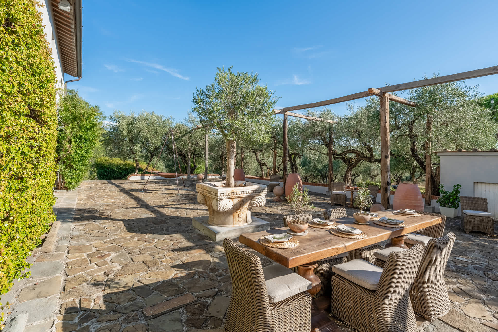 Villa Cipressino Florence: 7-Bedroom Luxury Villa with Swimming Pool and Panoramic Views, Florence West