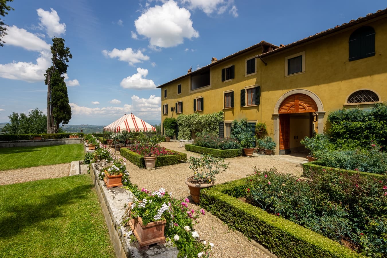 Villa Cipresso Chianti Chianti 3: Spacious 8-Bedroom Villa with Infinity Pool, Florence Chianti