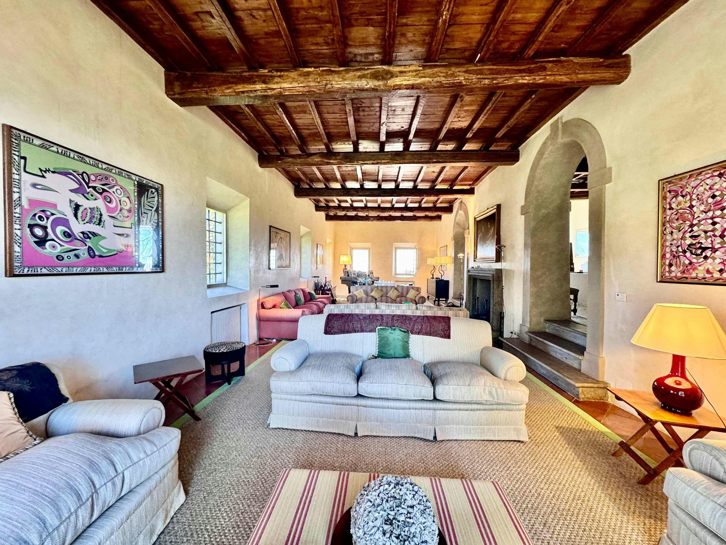 Villa Cipresso Tuscany: 7-Bedroom Luxury Villa with Pool, Tuscany