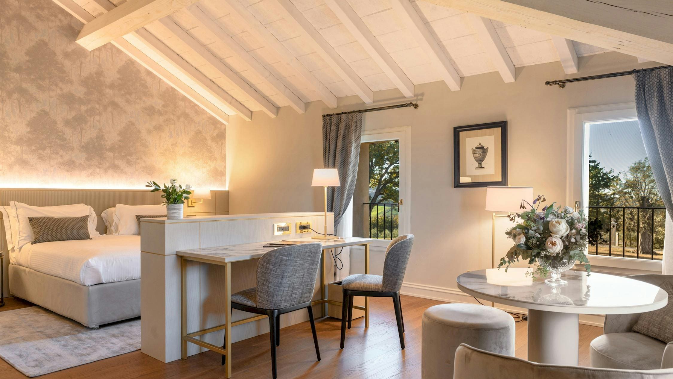 Villa Collina Bologna: 5-Bedroom Luxury Villa with Pool and Tennis Court, Bologna