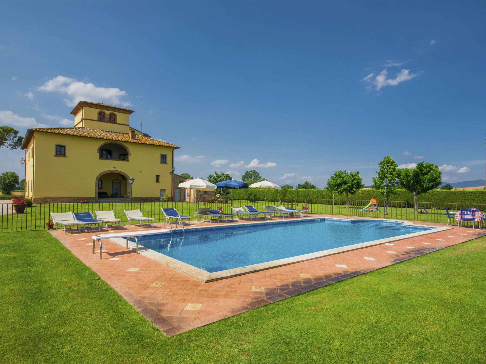 Villa Contessa Monte San Savino: Stunning Historic 8-Bedroom Farmhouse with Private Pool and Extensive Grounds in Tuscan Countryside