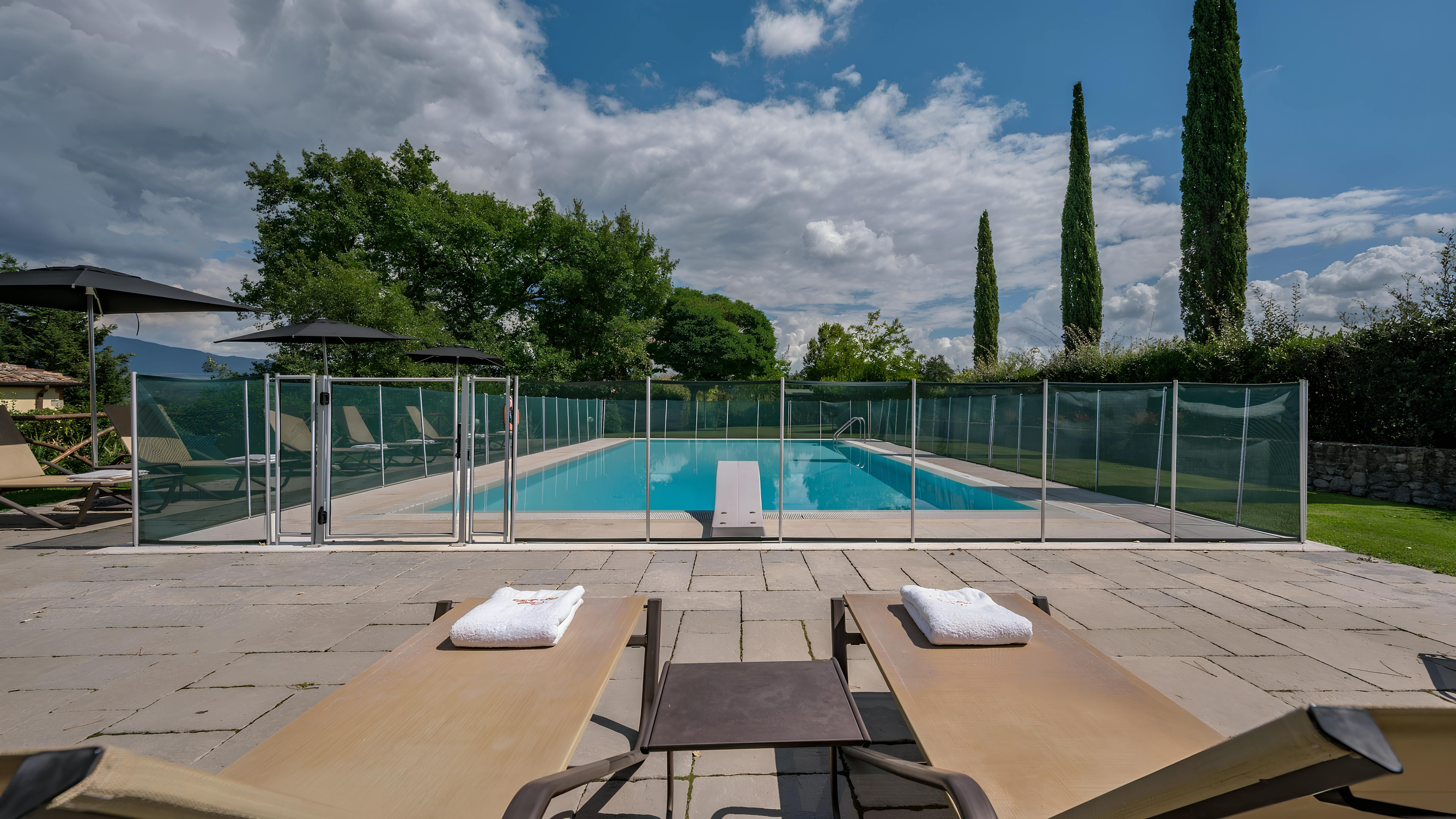 Villa degli Ulivi Lucignano: Luxury 5-Bedroom Villa with Pool and Tennis Court, Tuscany