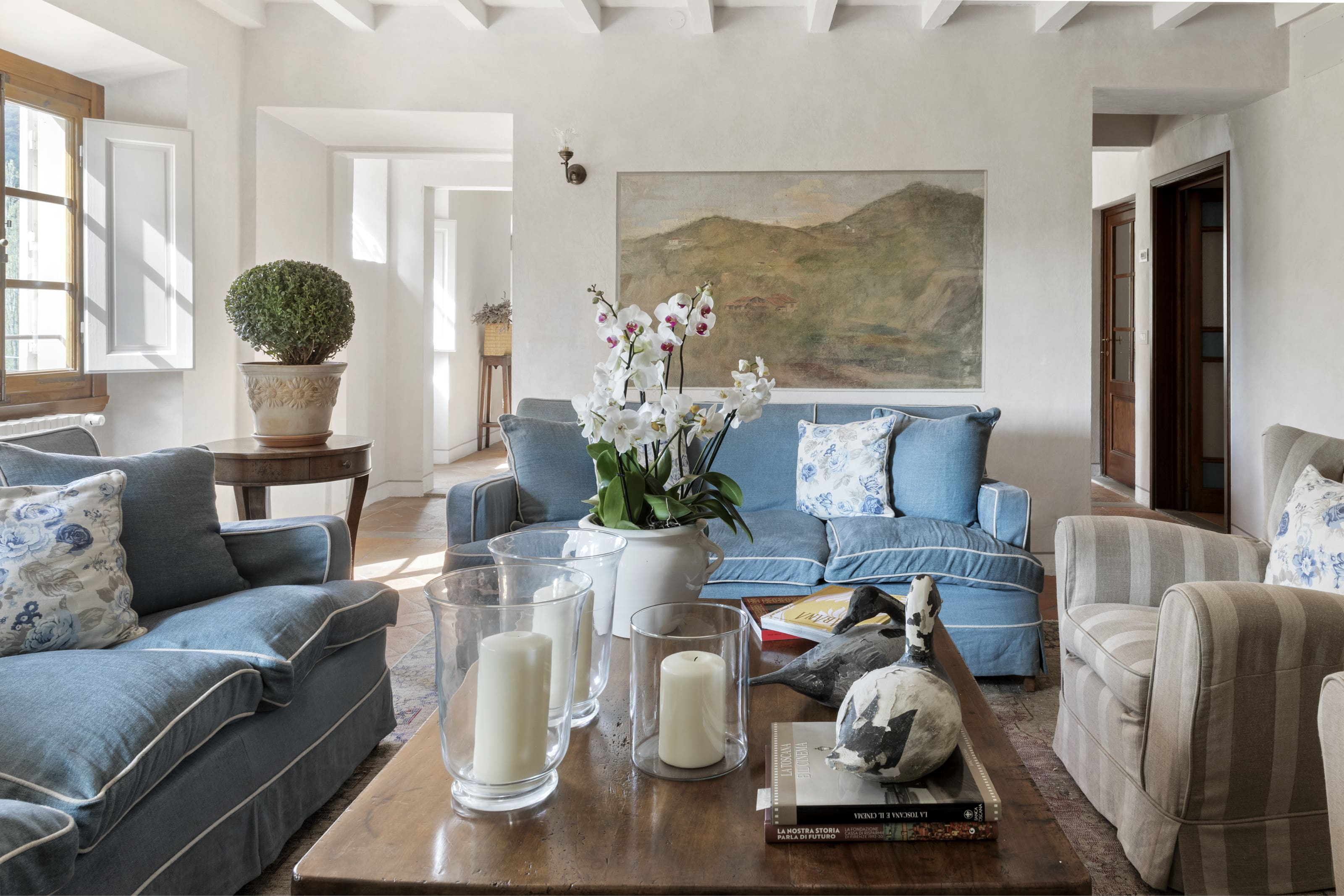 Villa del Campanile: Spacious 4-Bedroom Apartment with Pool, Tuscany