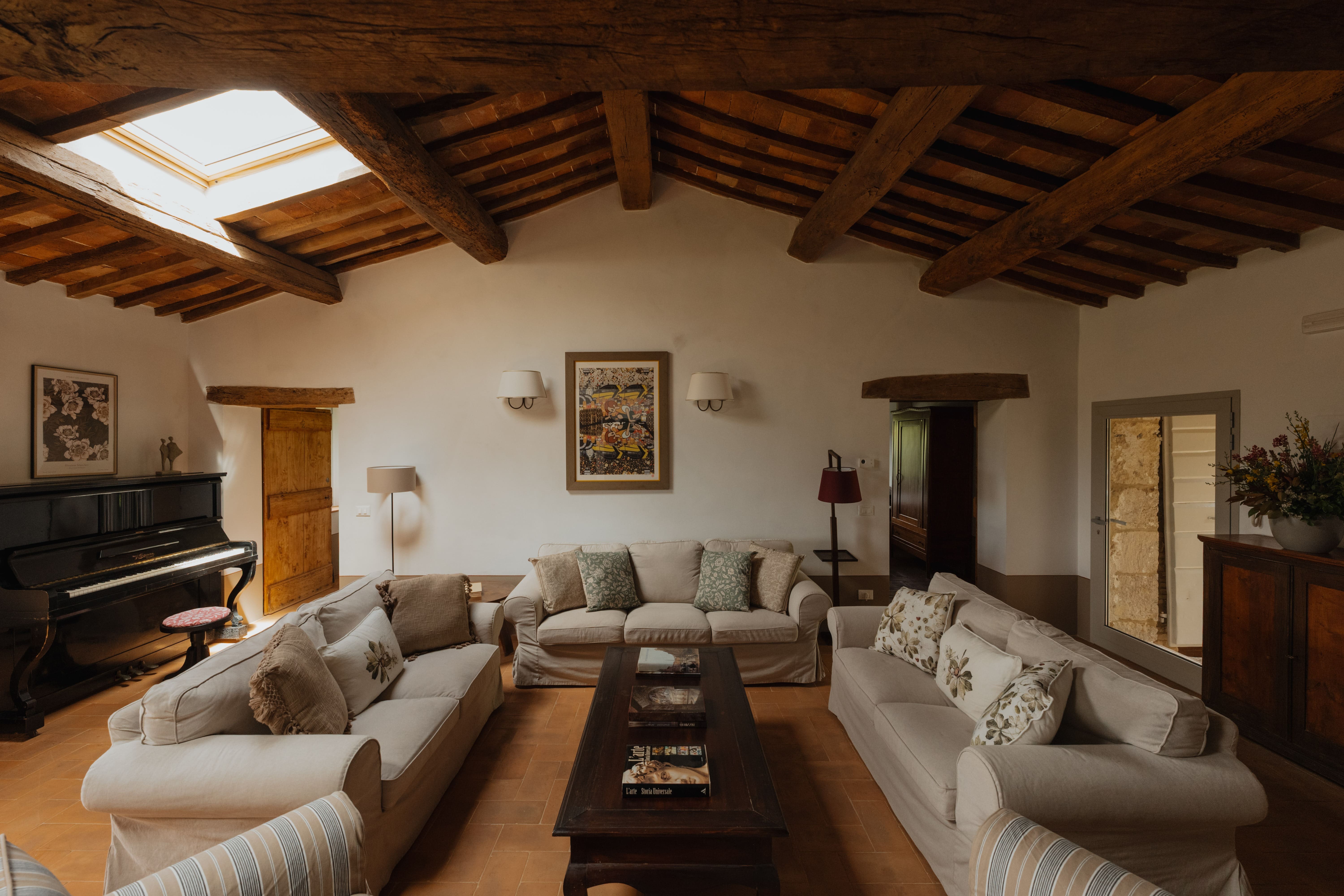 Villa della Quercia Sarteano: Opulent 6-Bedroom Apartment with Sauna and Pool, Tuscany