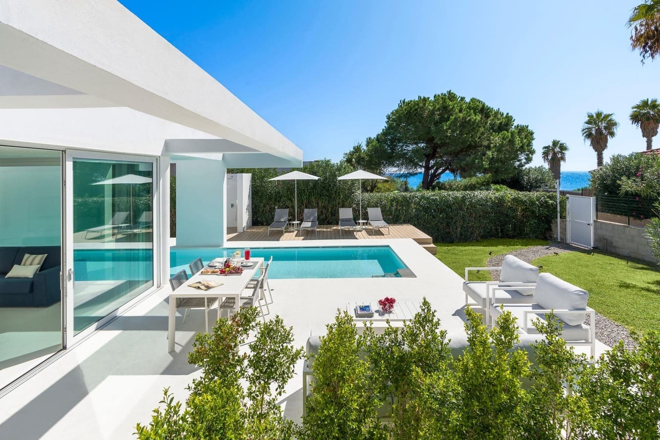 Villa di Aretusa Syracuse: Romantic 2-Bedroom Villa with Pool and Seaviews, Syracuse