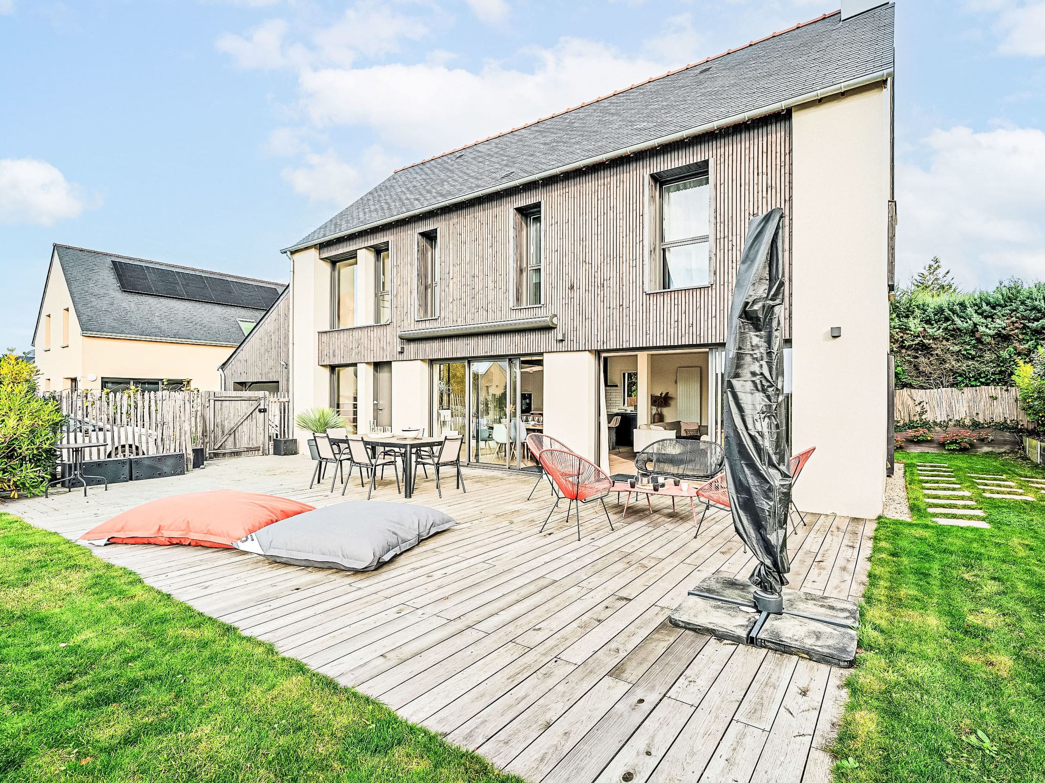 Villa Ebihens Lancieux: Modern 4-Bedroom Family Villa with Large Terrace and Fireplace in Brittany France