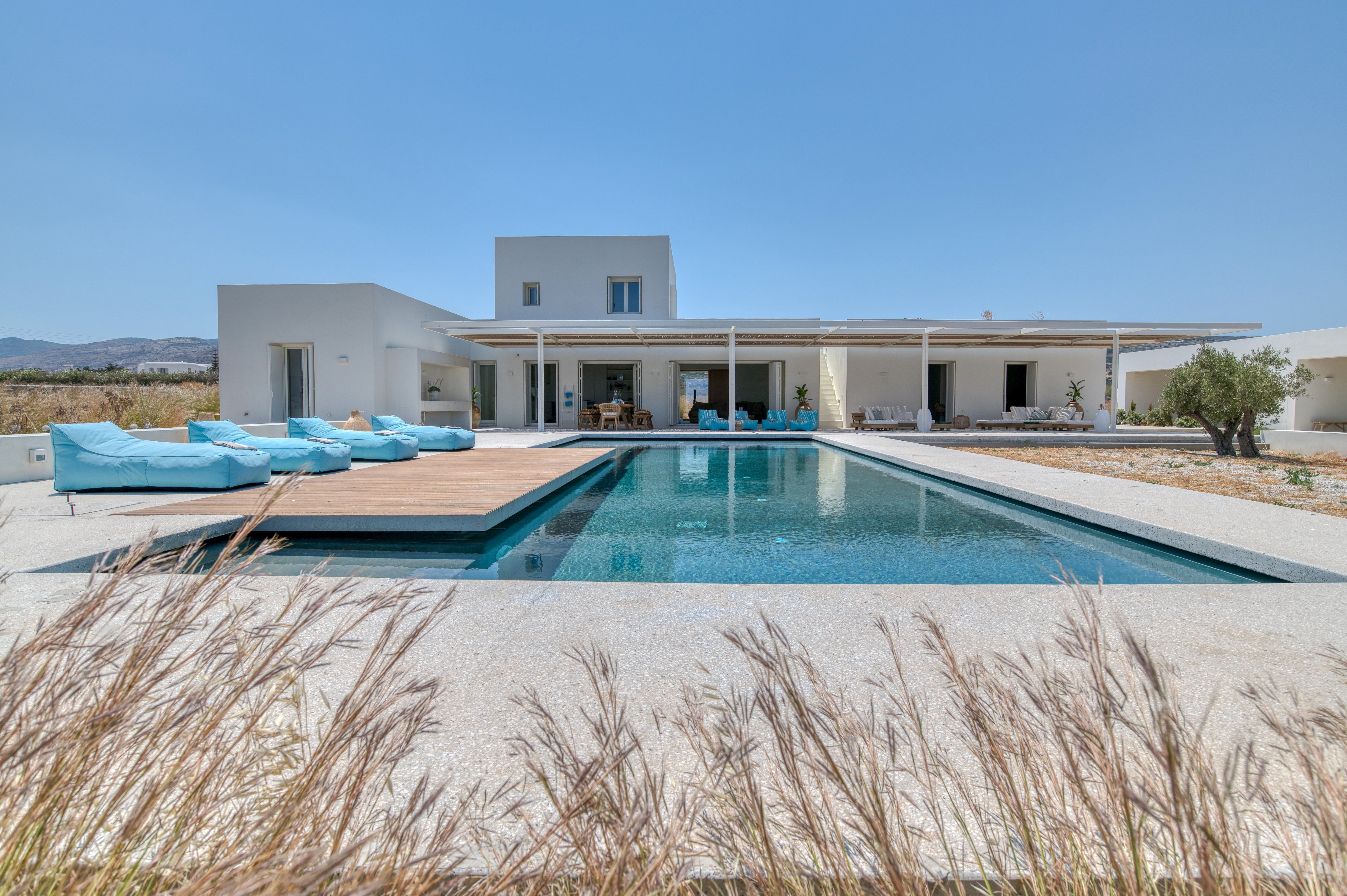 Villa Elatos Paros: Luxury 6-Bedroom Villa with Private Pool, Paros