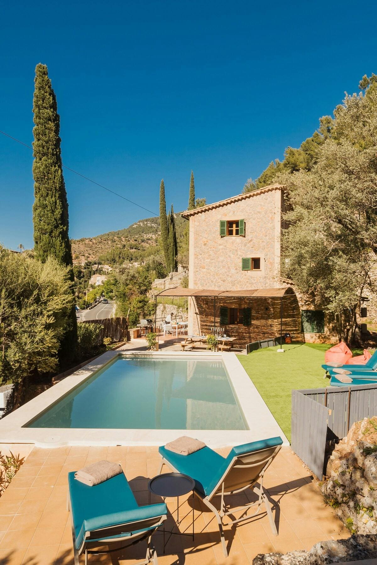 Villa Es Pi Verd Deià: Luxury 4-Bedroom Villa with Private Saltwater Pool and Sea Views, Deià