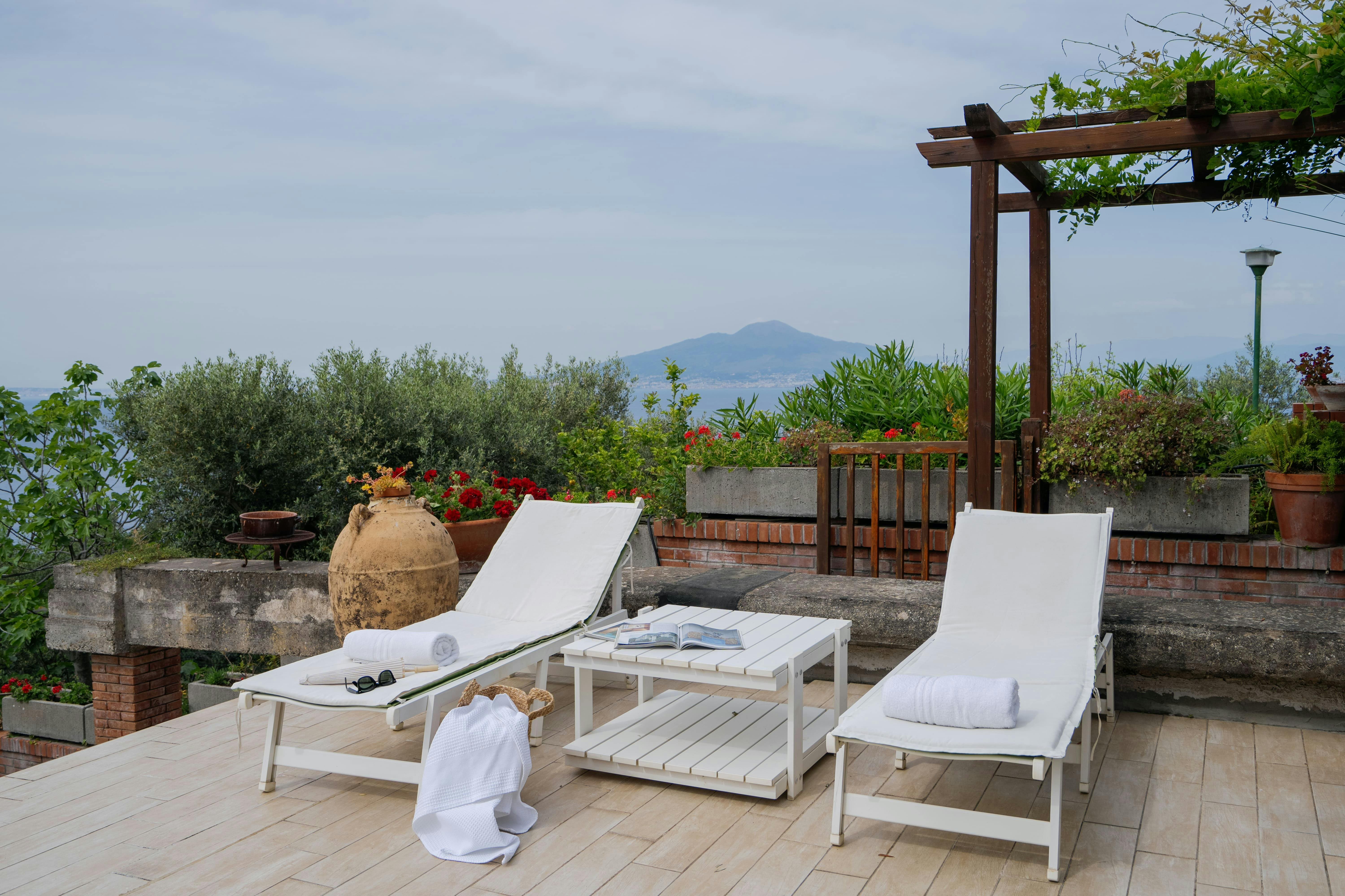 Villa Faito Sorrento: Luxury 3-Bedroom Villa with Shared Pool and Sea Views, Sorrento