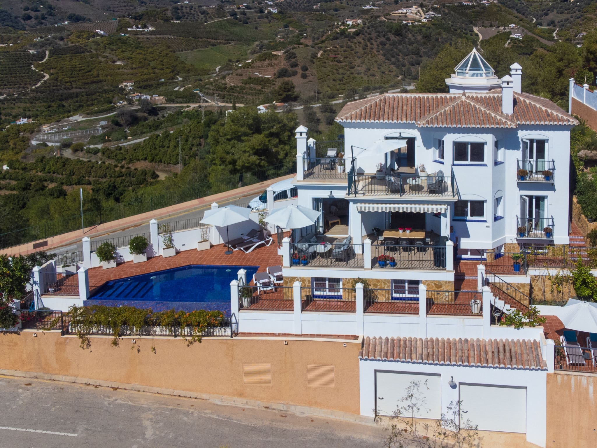 Villa Frigiliana Nerja: Stunning 4-Bedroom Modern Villa with Private Pool and Panoramic Sea Views in Andalusia