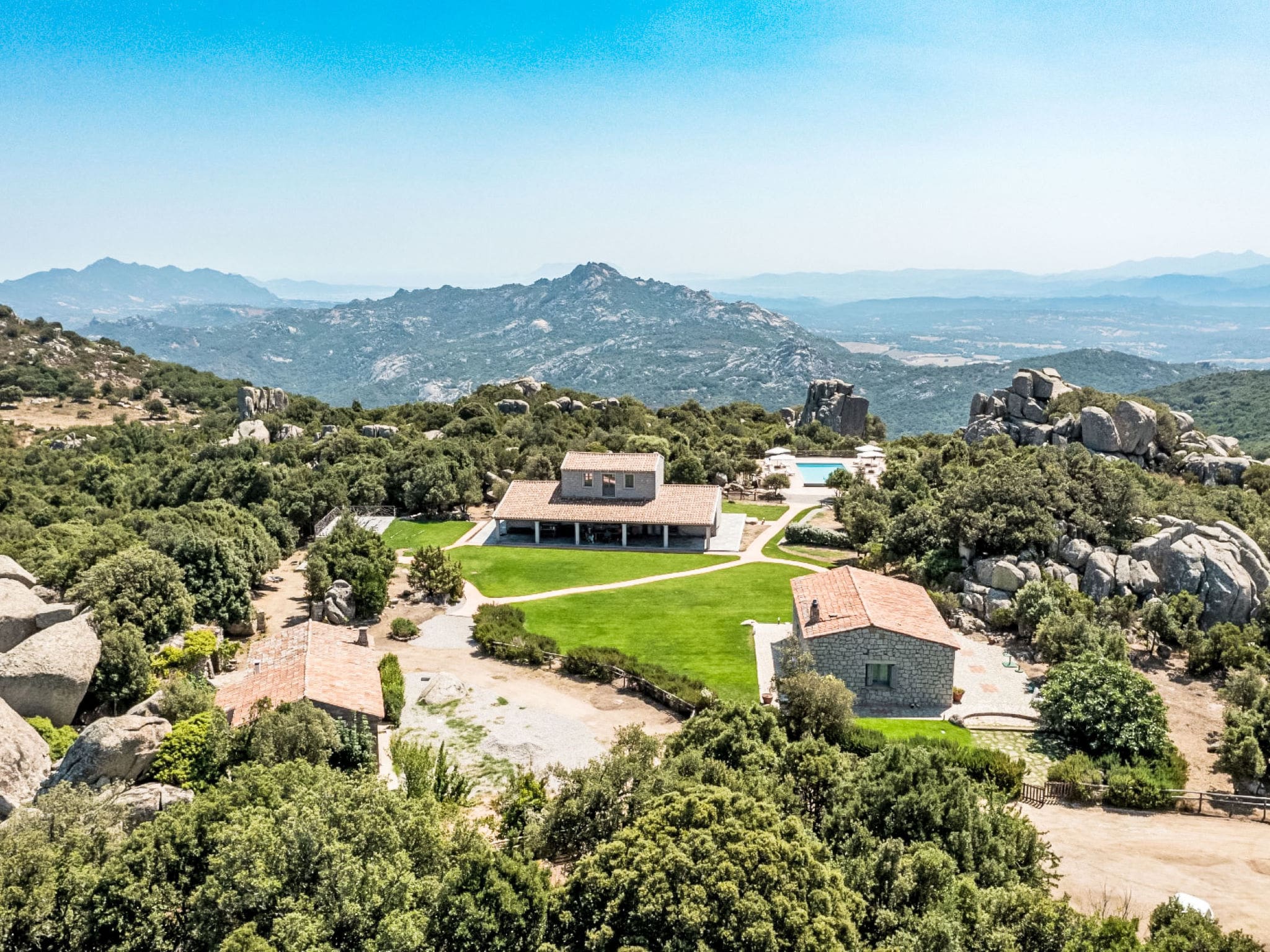 Villa Gallura Tempio: Spectacular 4-Bedroom Sardinian Farmhouse with Private Pool and Mountain Views in Northern Italy