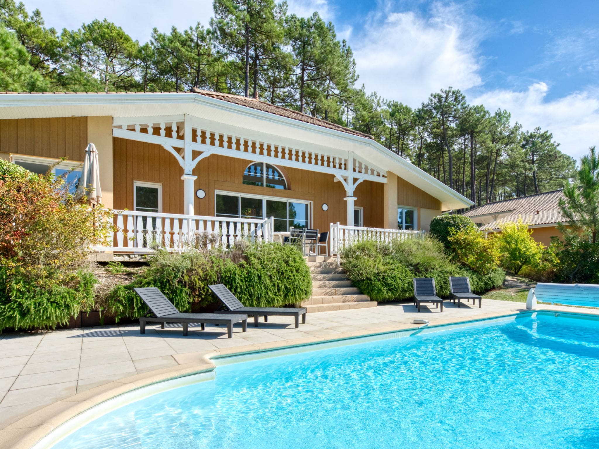 Villa Ganelle Lacanau: Stunning 3-Bedroom Modern Villa with Private Pool and Golf Course Access in Lacanau France