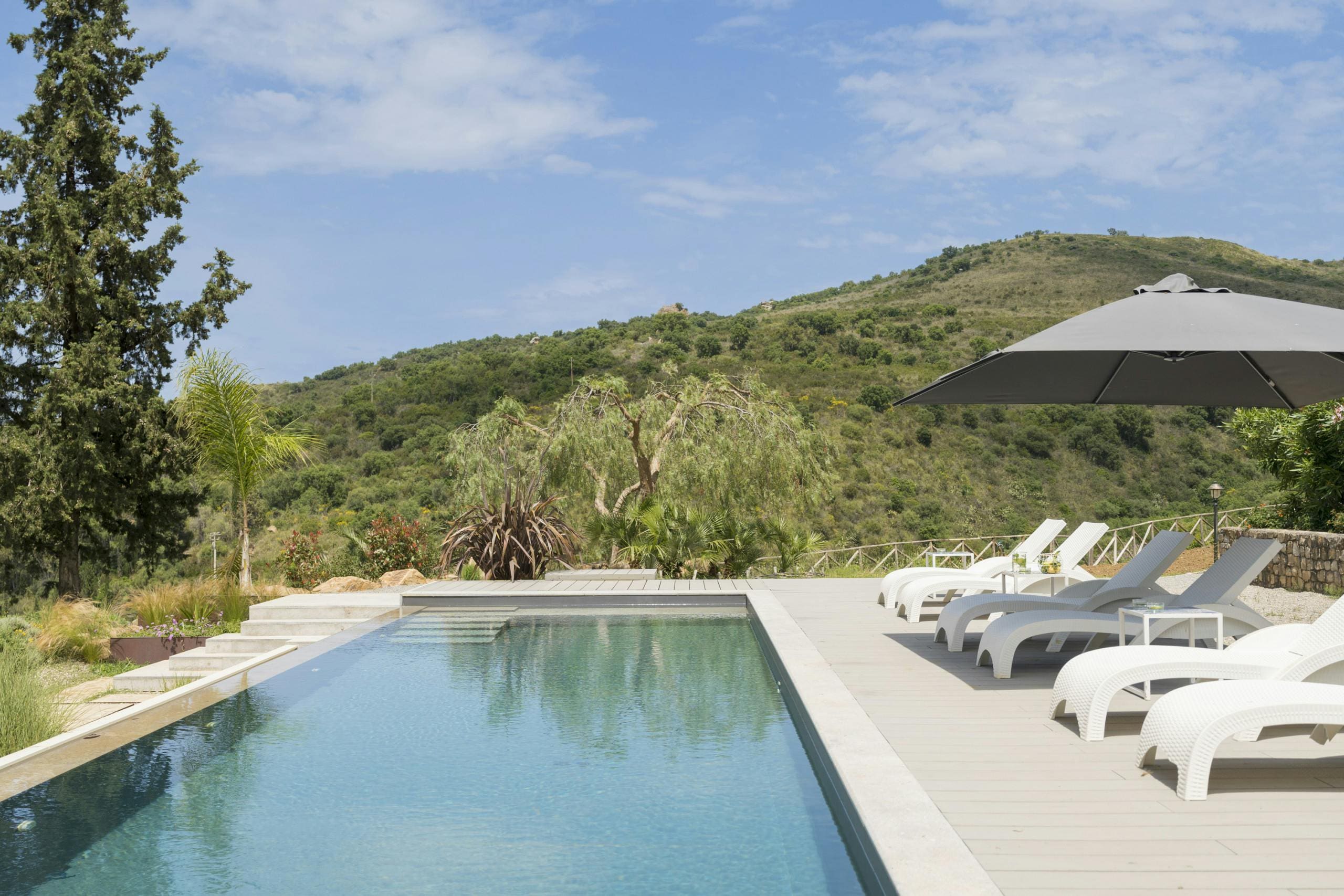 Villa Gibilmanna Cefalù: Elegant 3-Bedroom Villa with Pool and Mountain Views, Cefalù