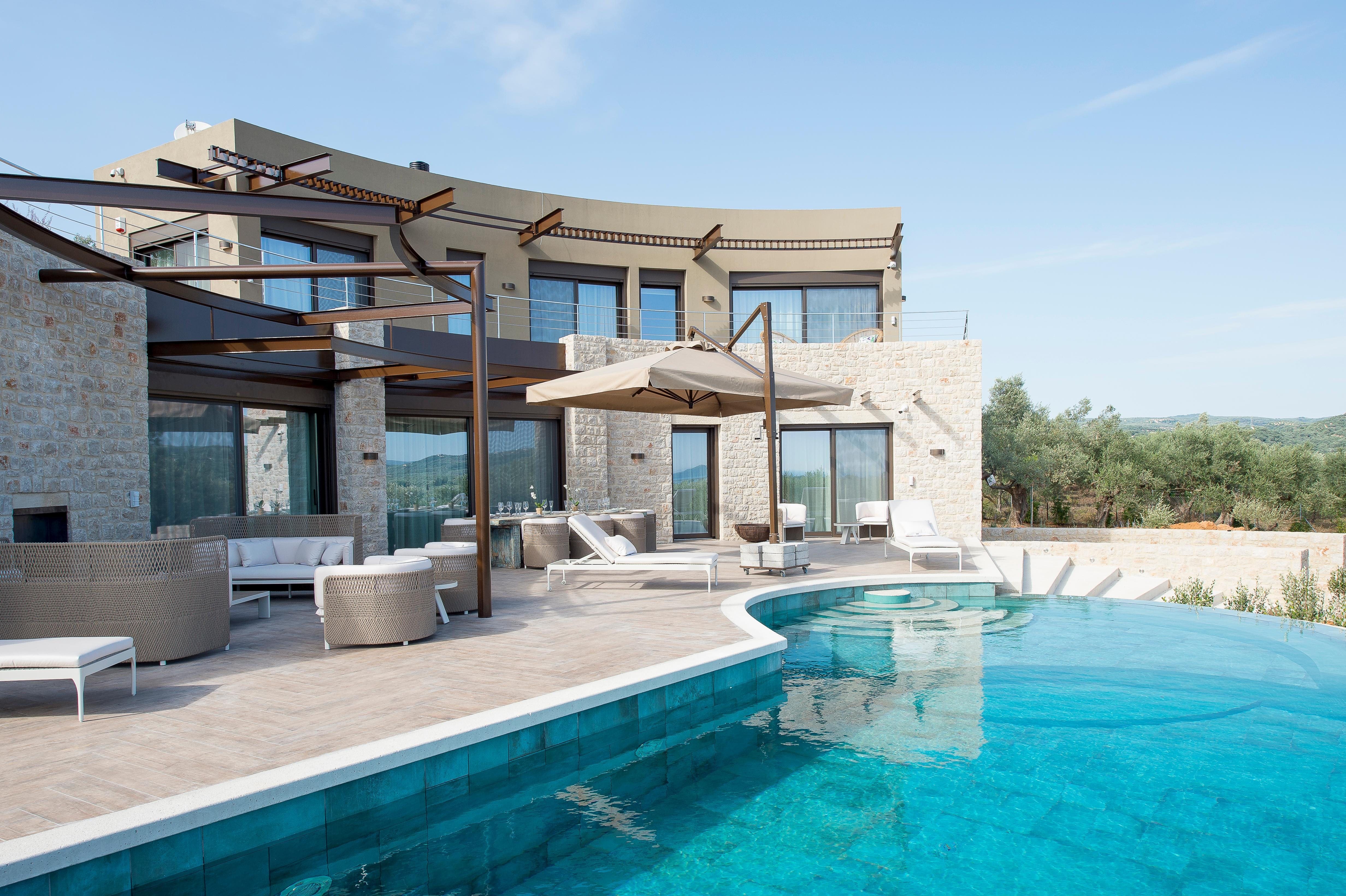 Villa Ikaria Messenia: Luxurious 5-Bedroom Apartment with Sea View and Pool, Messenia