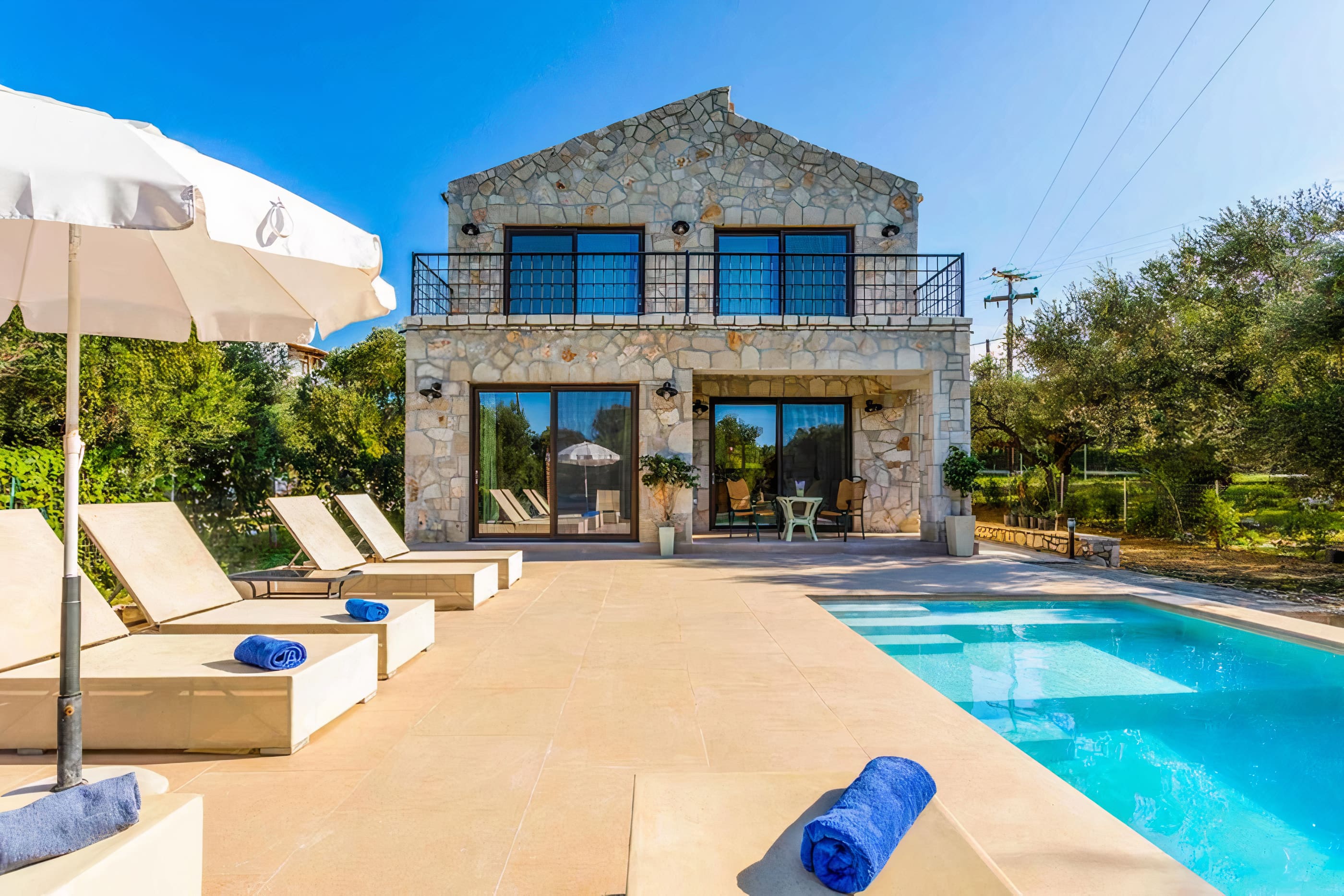 Villa Ilios Tsilivi: Spacious 3-Bedroom Luxury Apartment with Seaview, Zakynthos