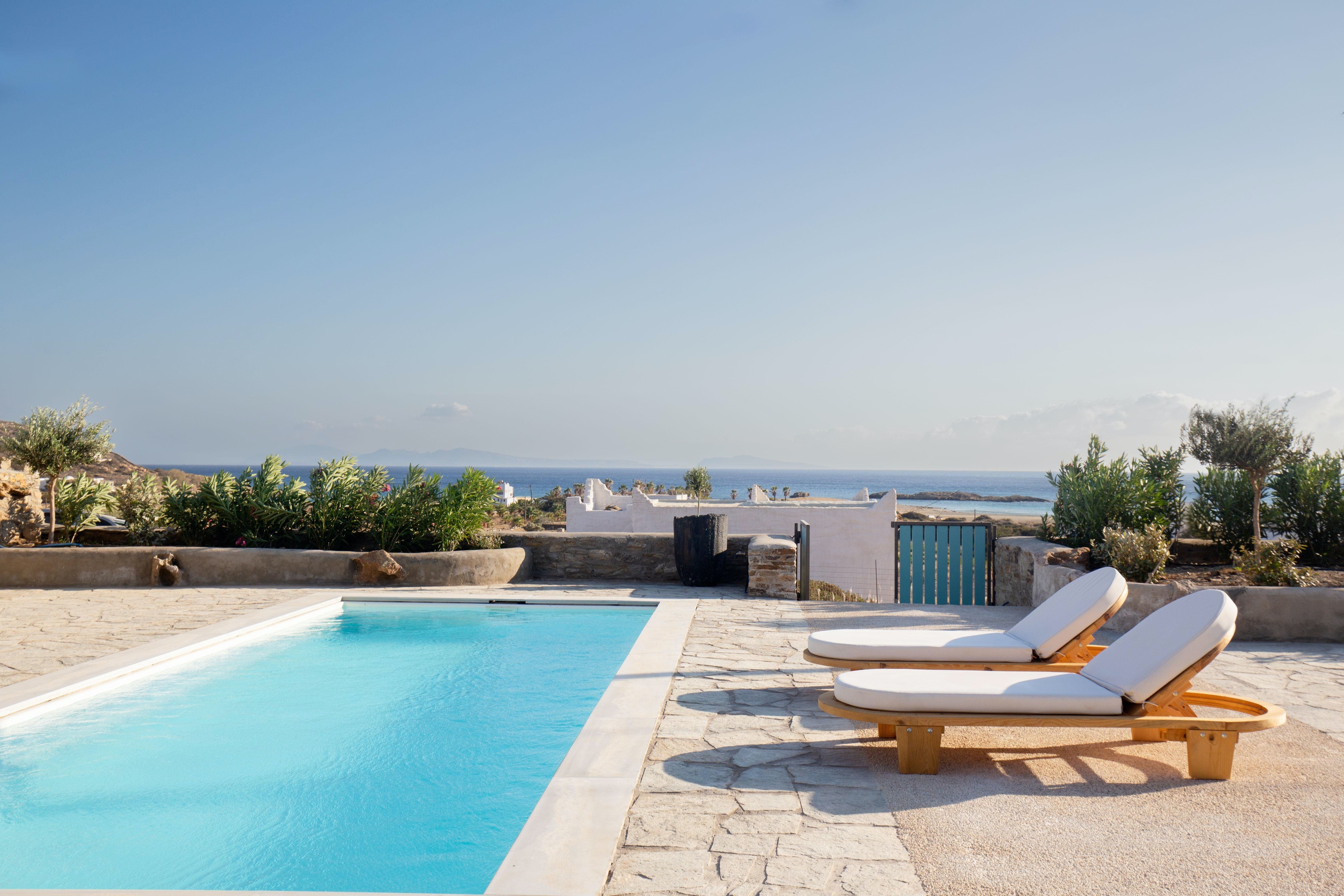 Villa Kallisti Santorini Santorini 3: Luxury 2-Bedroom Apartment with Shared Pool and Sea Views, Santorini