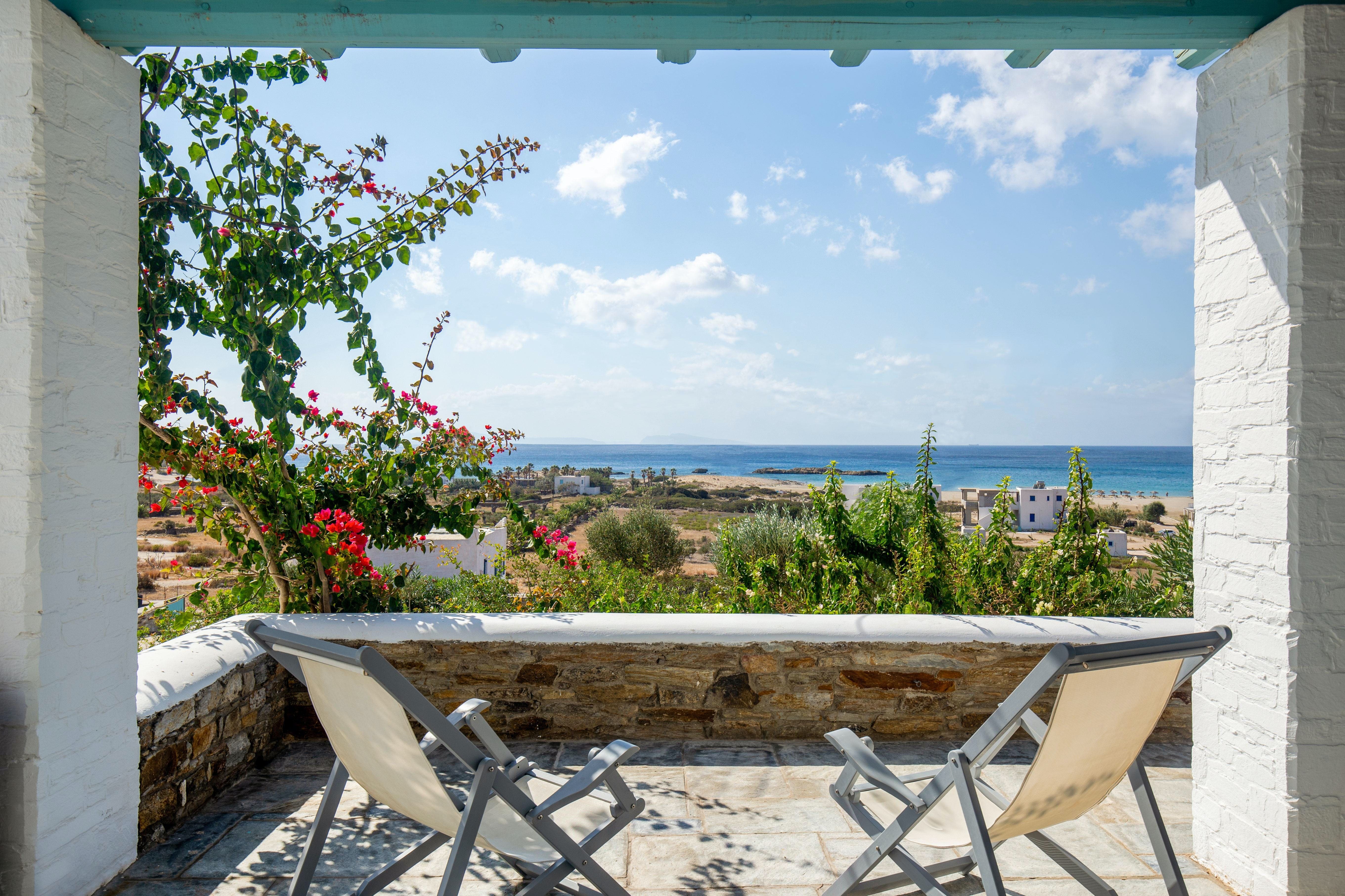 Villa Kallisti Santorini Santorini 3: Luxury 2-Bedroom Apartment with Shared Pool and Sea Views, Santorini