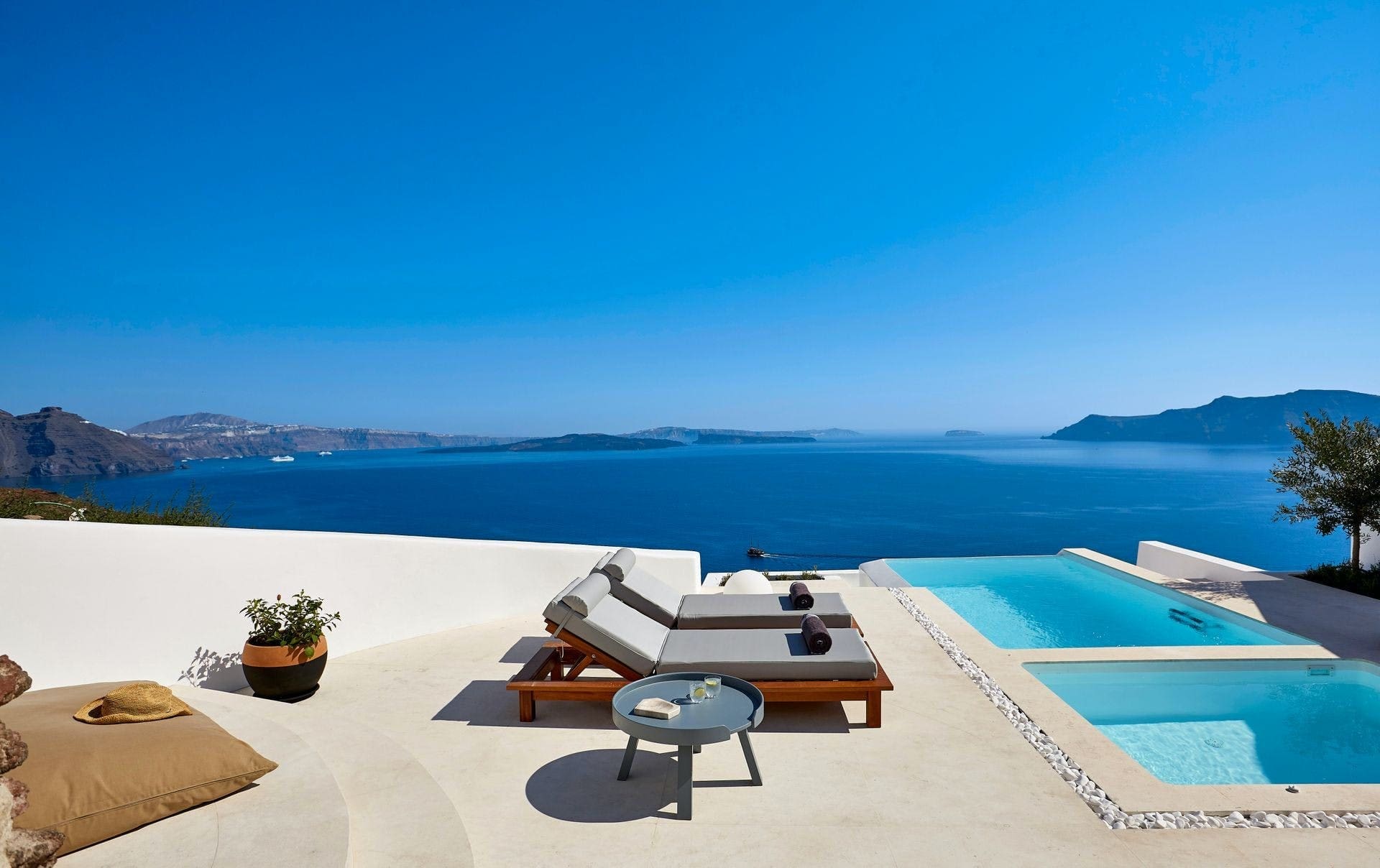 Villa Kallisti Santorini Santorini: Luxury 3-Bedroom Villa with Infinity Pool and Sea Views, Santorini