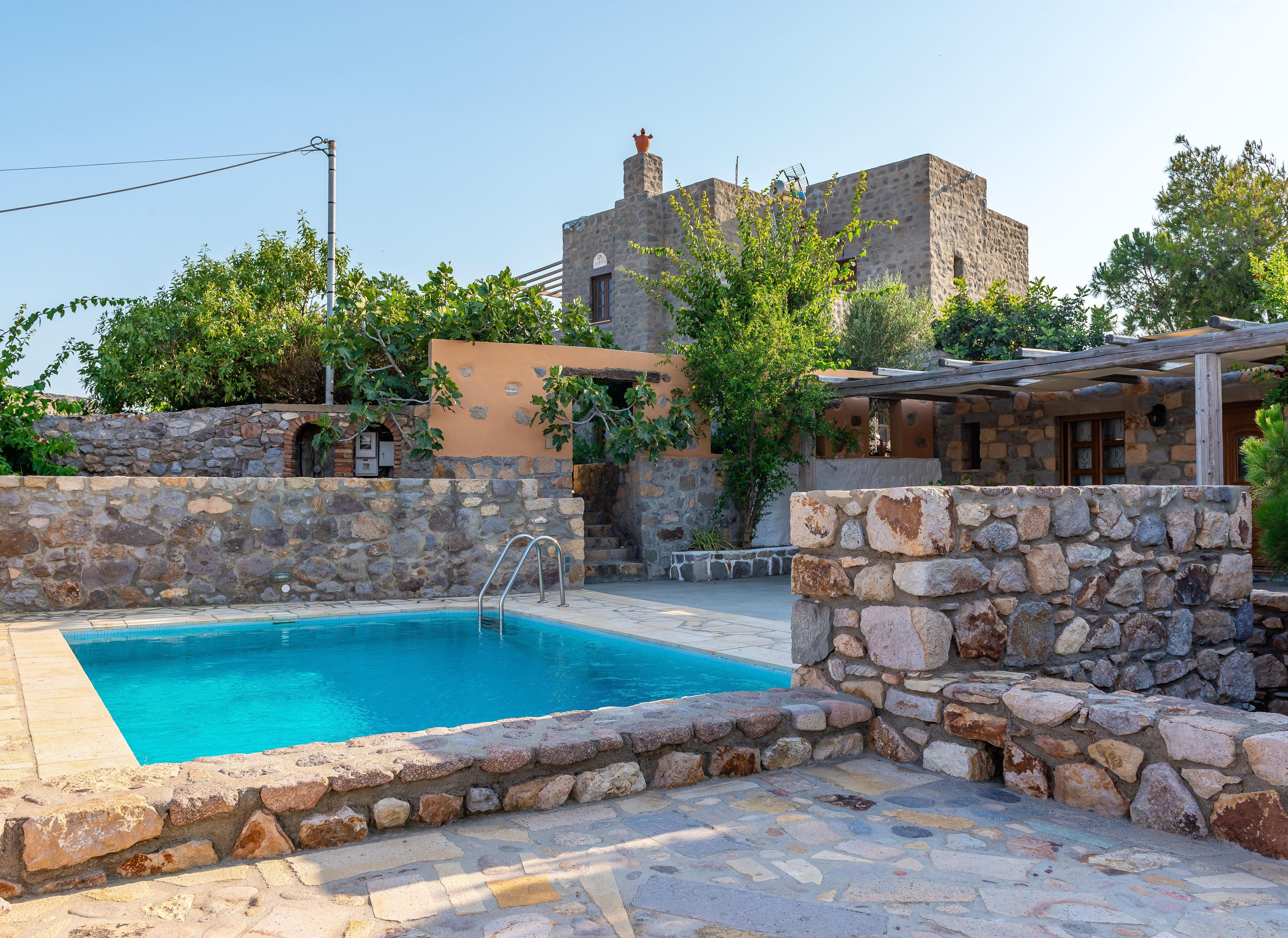 Villa Kalymnos Patmos: Spacious 5-Bedroom Apartment with Sea Views, Patmos