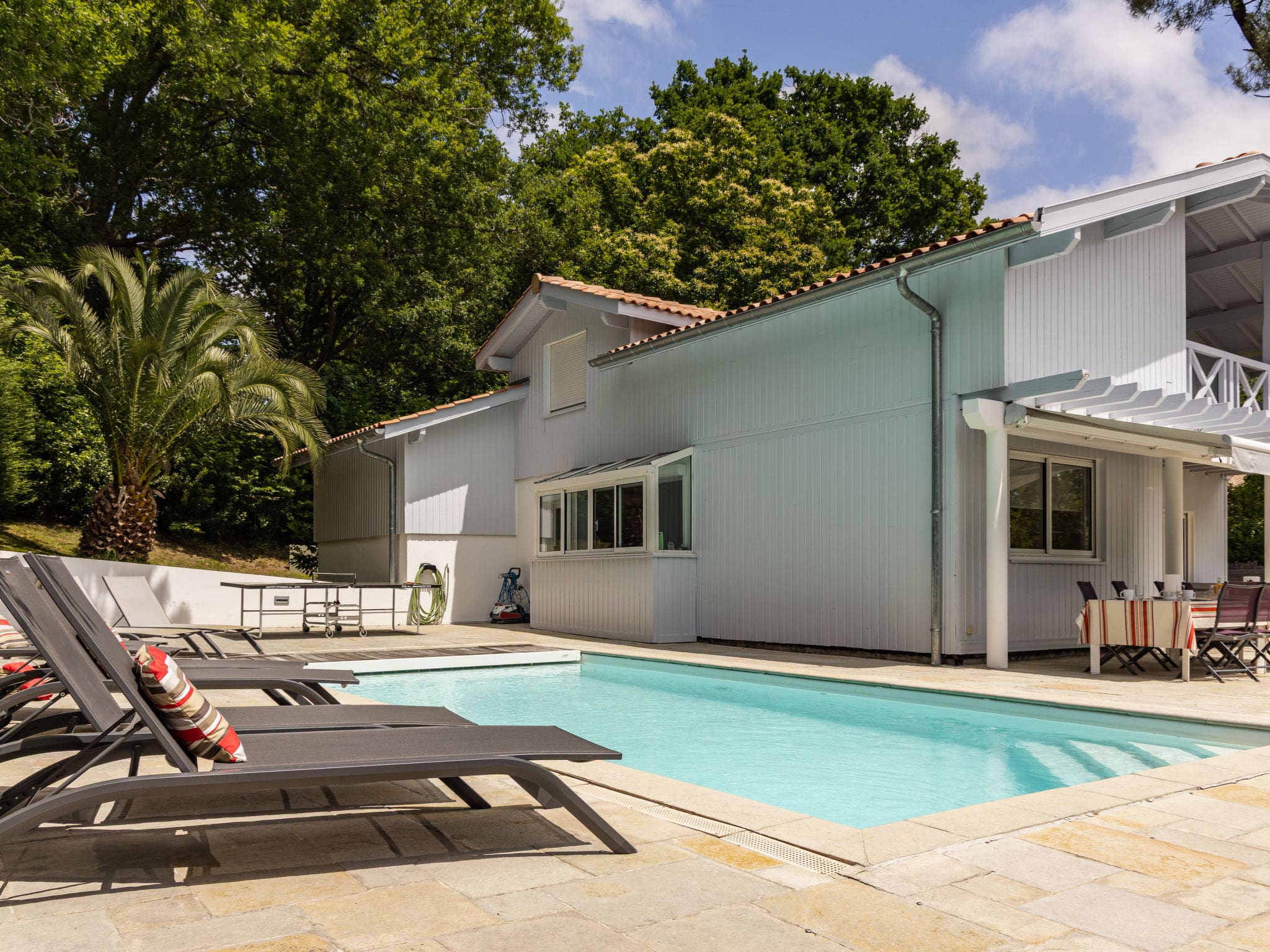 Villa Kantaurin Anglet: Modern 4-Bedroom Family Villa with Heated Private Pool Near Biarritz Beach