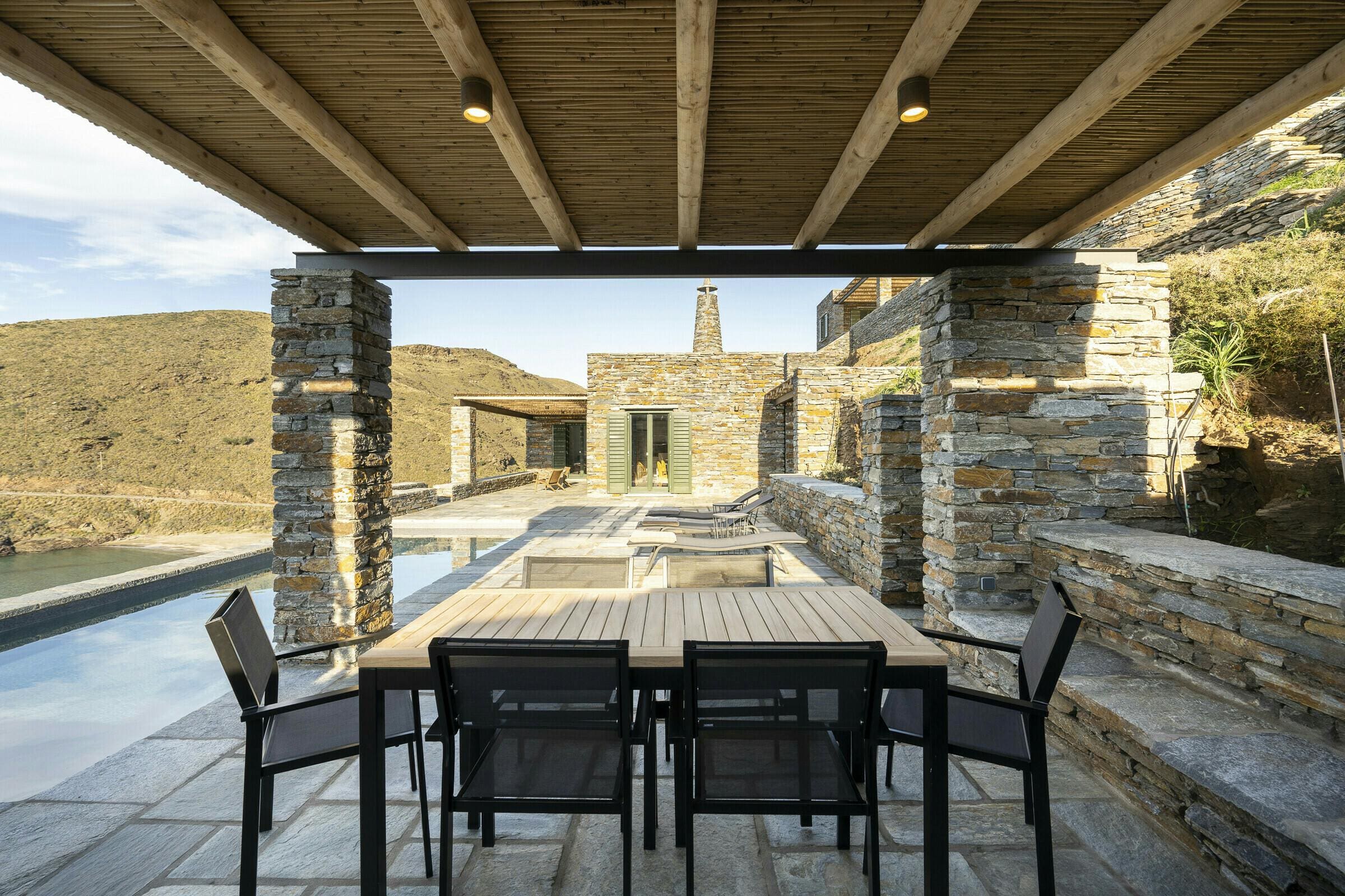 Villa Kastro Kea Kea: Luxury 3-Bedroom Villa with Infinity Pool and Sea Views, Kea