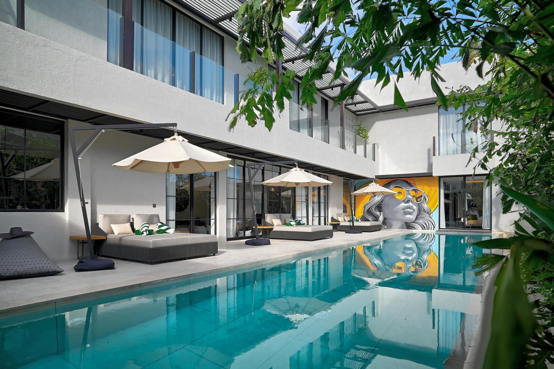 Villa Kemiri Bali: Spacious 6-Bedroom Luxury Apartment with Pool, Bali