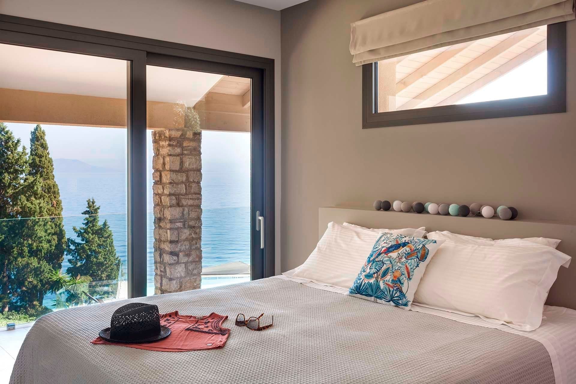 Villa Kerkyra Corfu Corfu Town 2: Spacious 7-Bedroom Apartment with Seaview and Pool, Corfu Town