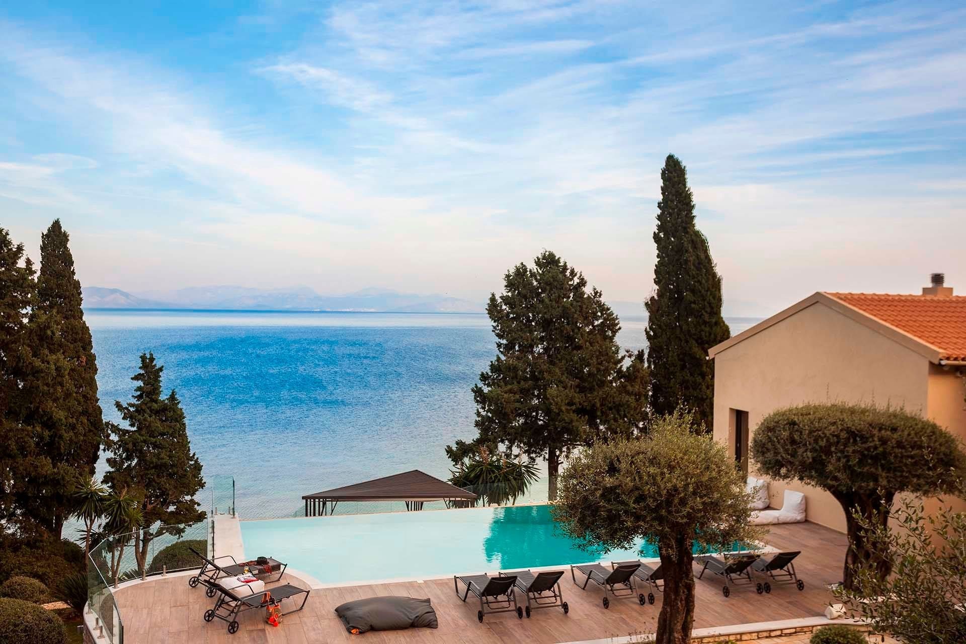 Villa Kerkyra Corfu Corfu Town 2: Spacious 7-Bedroom Apartment with Seaview and Pool, Corfu Town