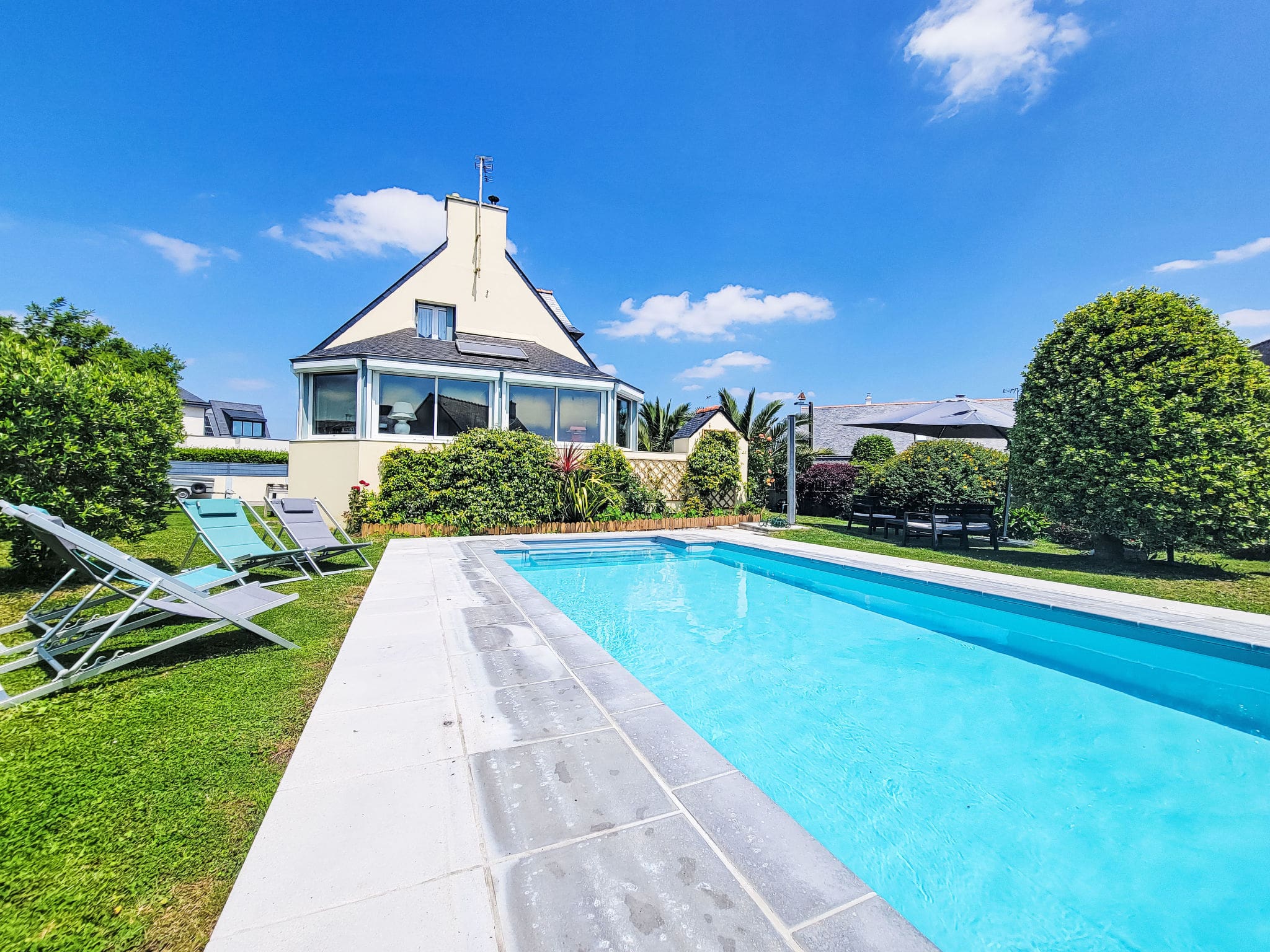 Villa Kernevest Saint-Philibert Saint Philibert: Spacious 4-Bedroom Family Villa with Heated Indoor Pool Near Brittany Coast