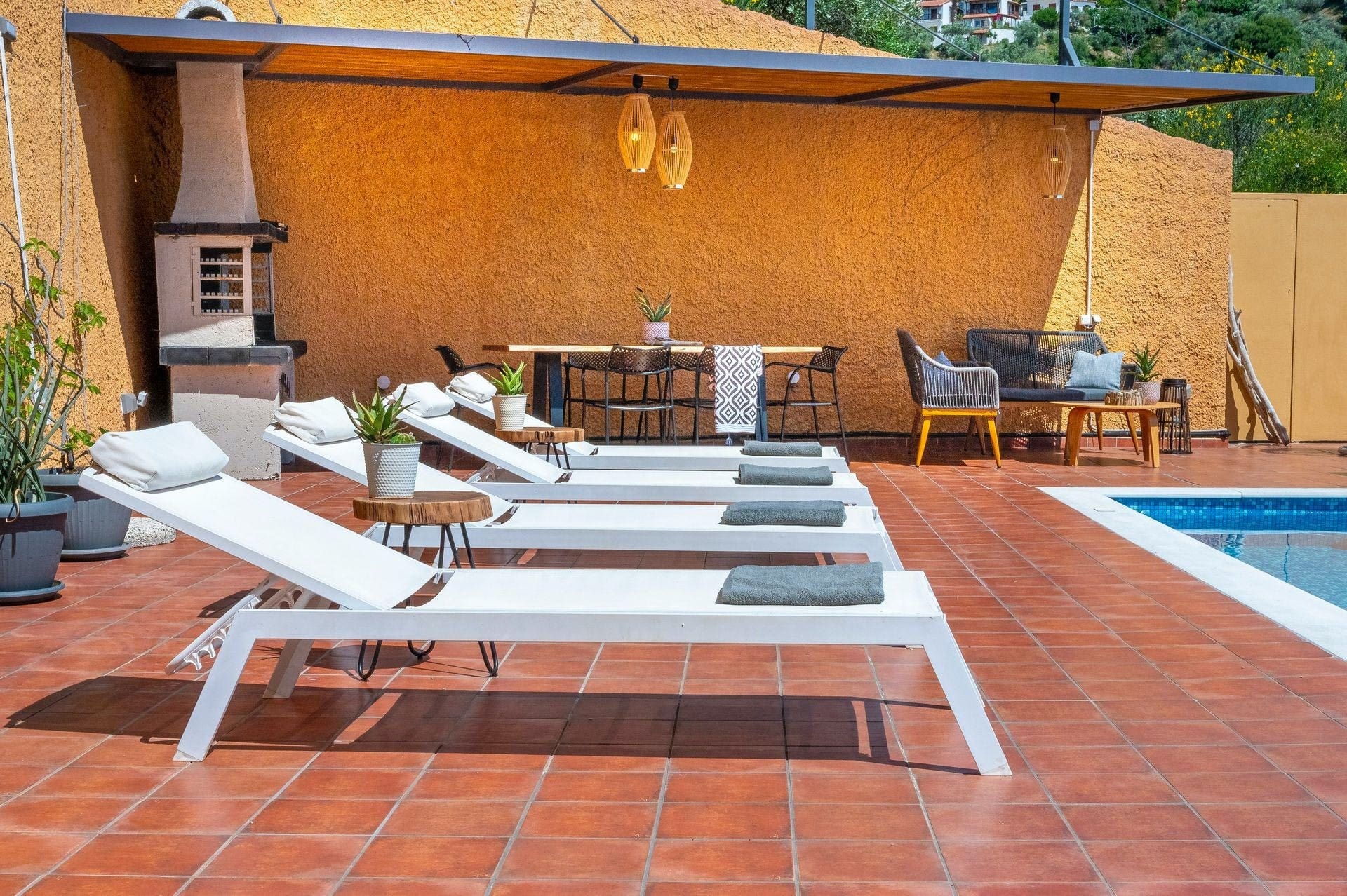 Villa Koukounari Skiathos: Charming 3-Bedroom Apartment with Seaview, Skiathos