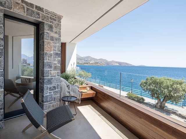 Villa Kri-Kri Agios Nikolaos: Luxury 3-Bedroom Apartment with Stunning Seaview, Agios Nikolaos