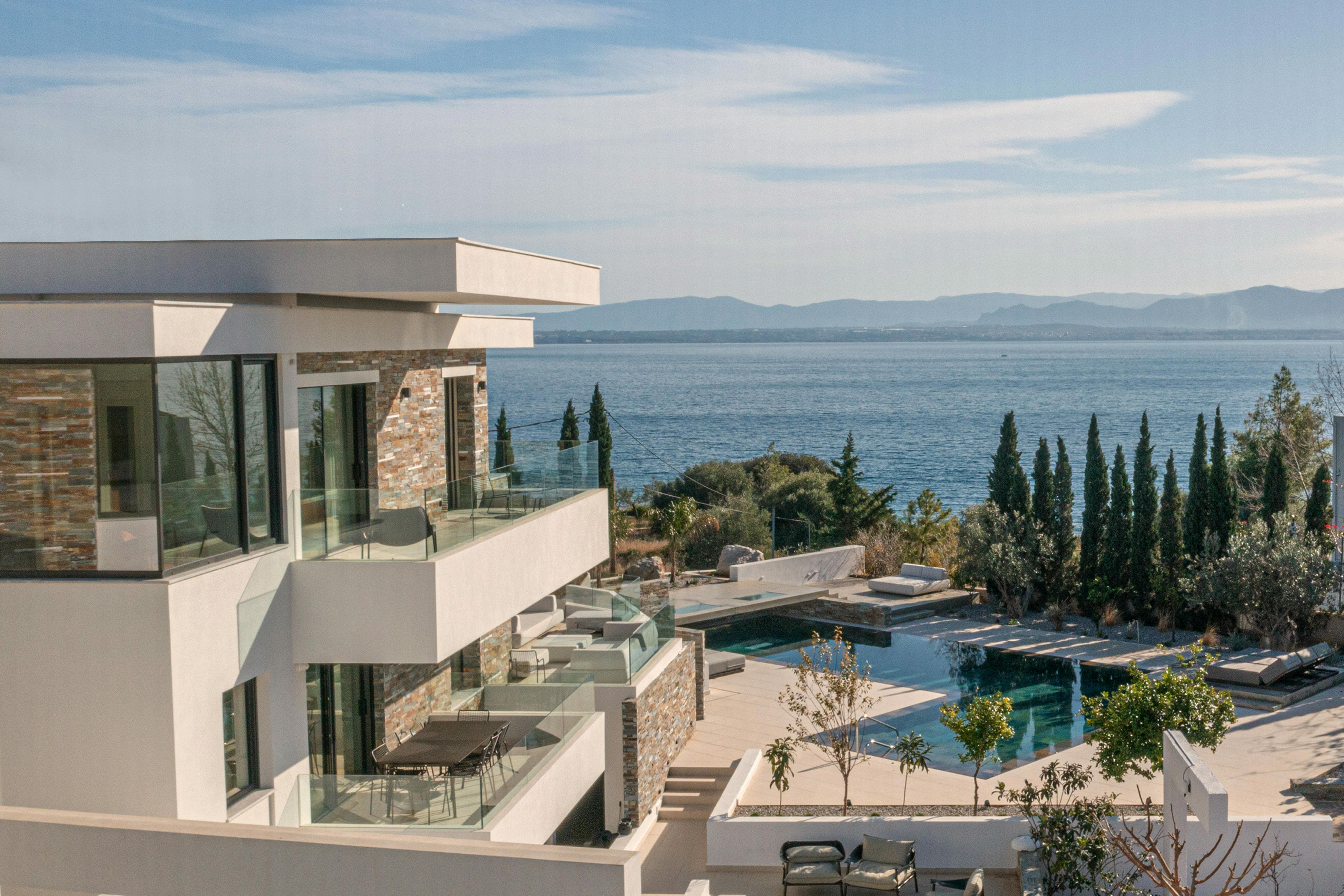 Villa Krios Loutraki: Luxury 4-Bedroom Villa with Private Pool and Sea Views, Corinthia