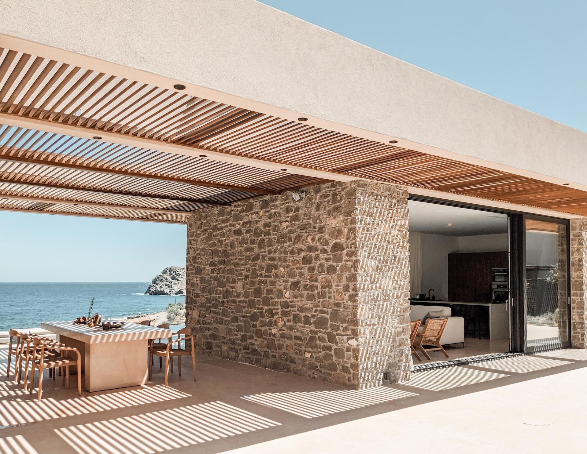 Villa Kritiko Agios: Luxury 3-Bedroom Apartment with Infinity Pool and Seaview, Agios Nikolaos