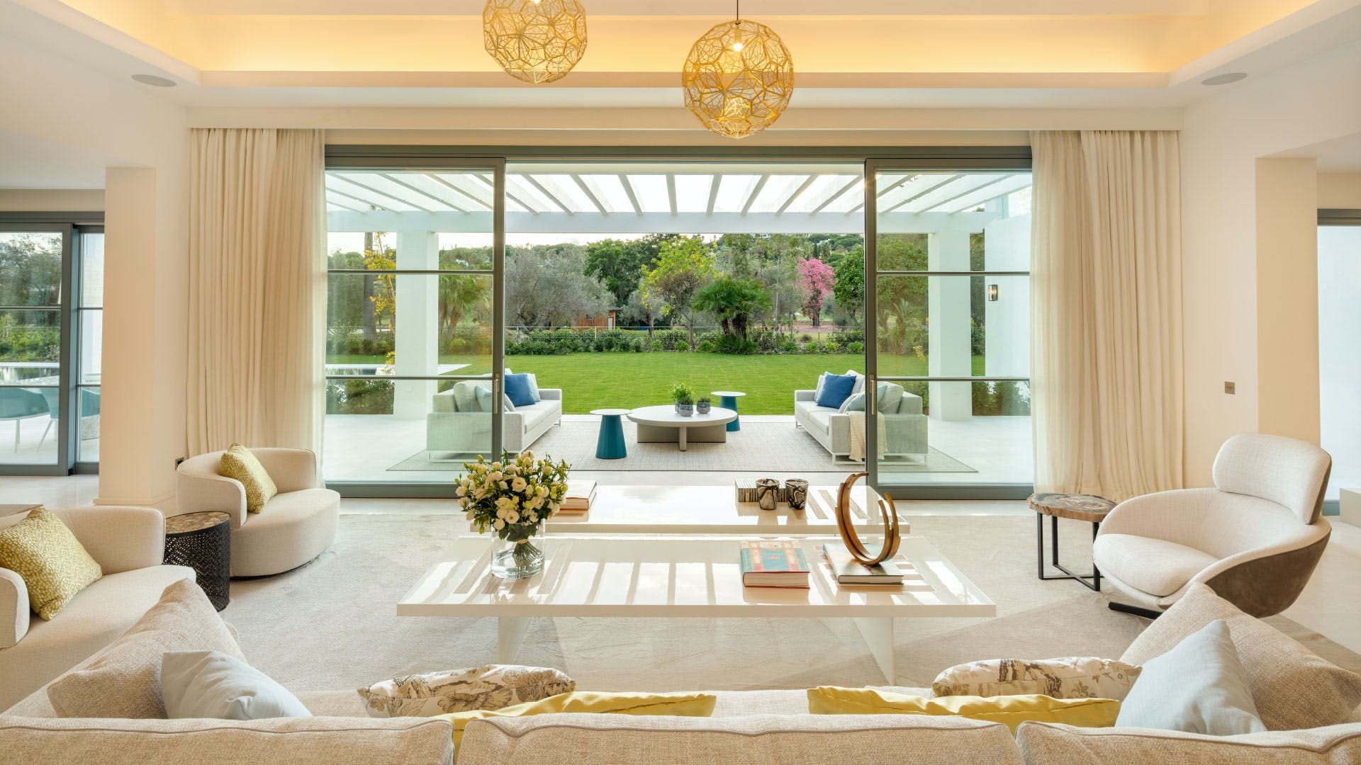 Villa La Concha San Pedro San Pedro de Alcántara: Luxury 7-Bedroom Villa with Pool and Seaview, San Pedro de Alcántara