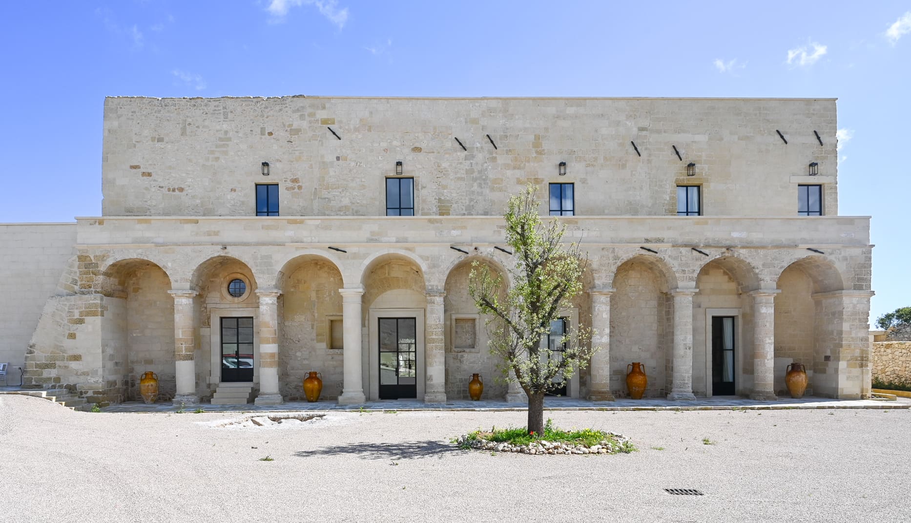 Villa Leccese Serre: Luxury 10-Bedroom Villa with Pool and Gym, Lecce, Apulia