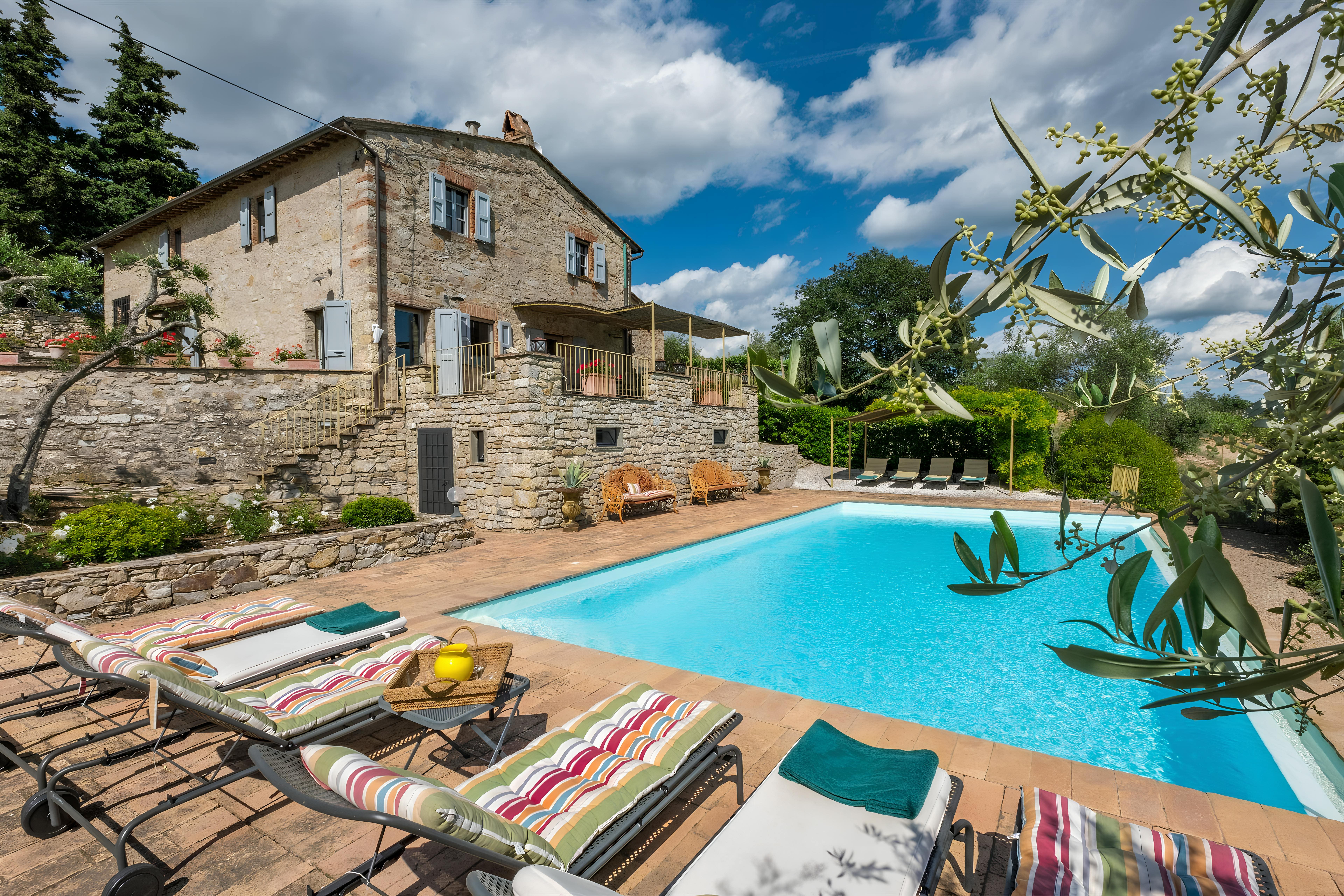 Villa Lecchi Chianti: Luxury 4-Bedroom Villa with Swimming Pool, Chianti