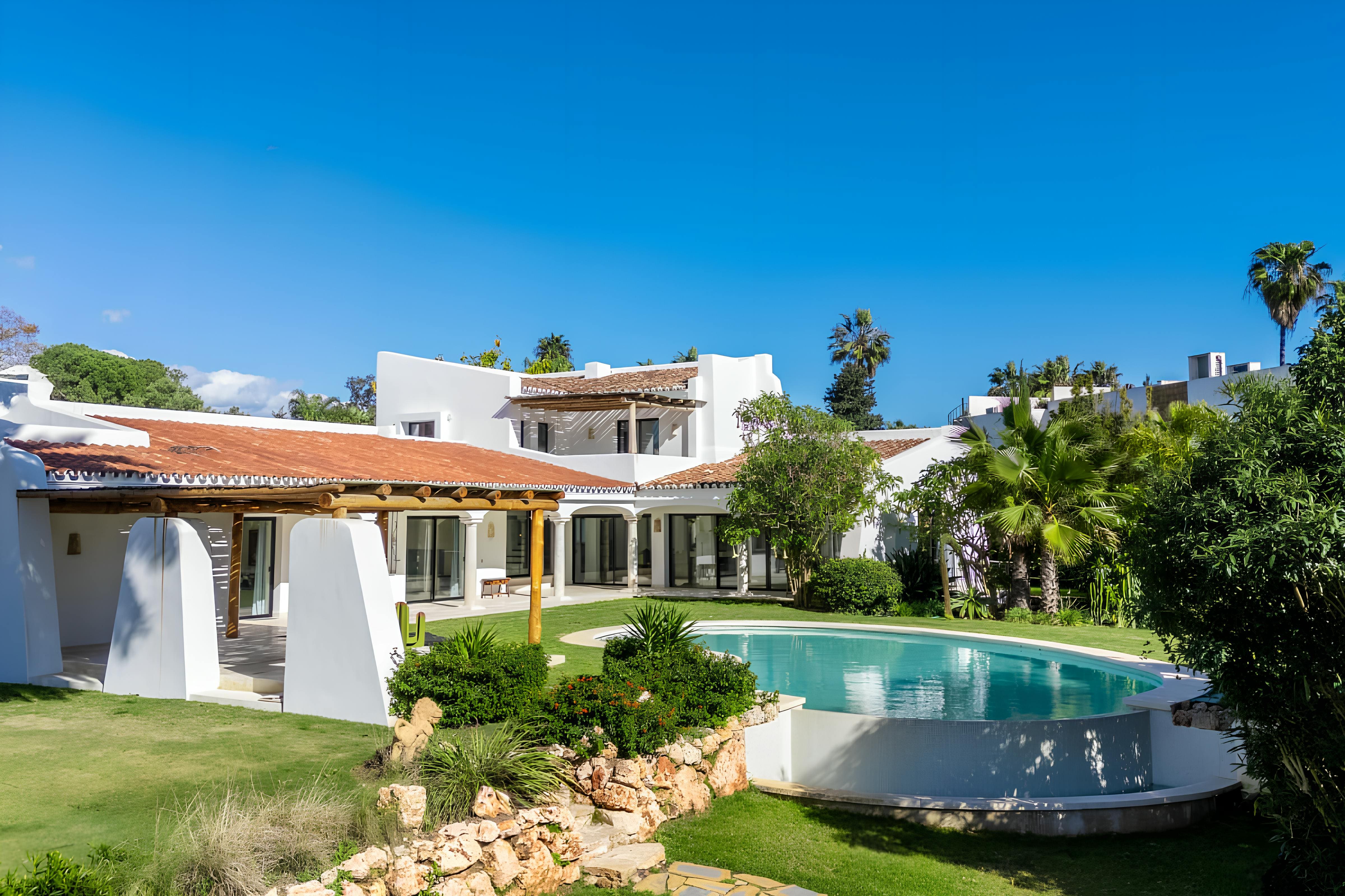 Villa Lentisco Alcántara: Luxury 7-Bedroom Villa with Seaview and Pool, San Pedro de Alcántara