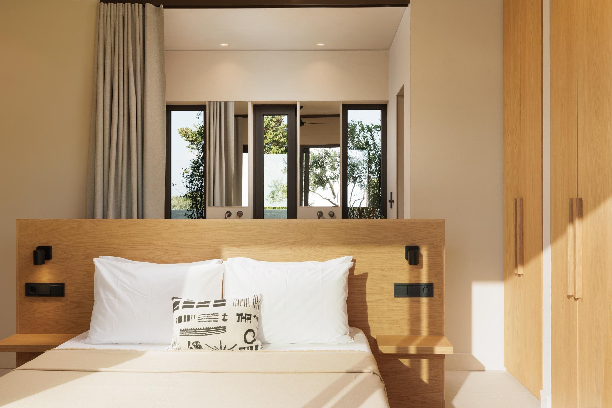 Villa Levante Corfu: Elegant 2-Bedroom Apartment with Seaview and Pool, Corfu