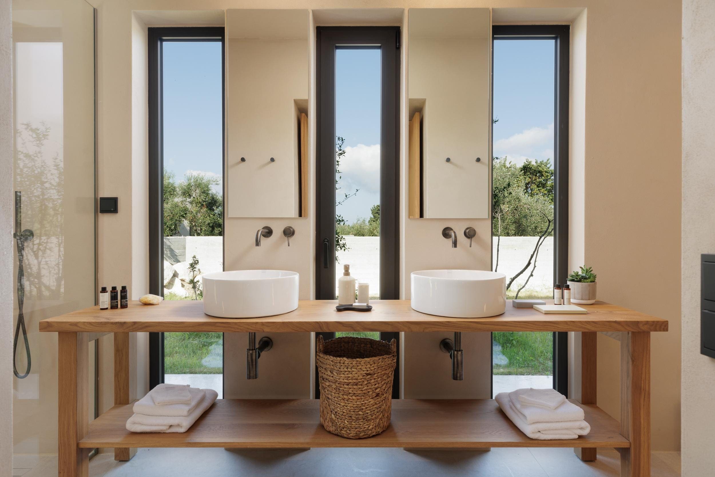 Villa Levante Corfu: Elegant 2-Bedroom Apartment with Seaview and Pool, Corfu