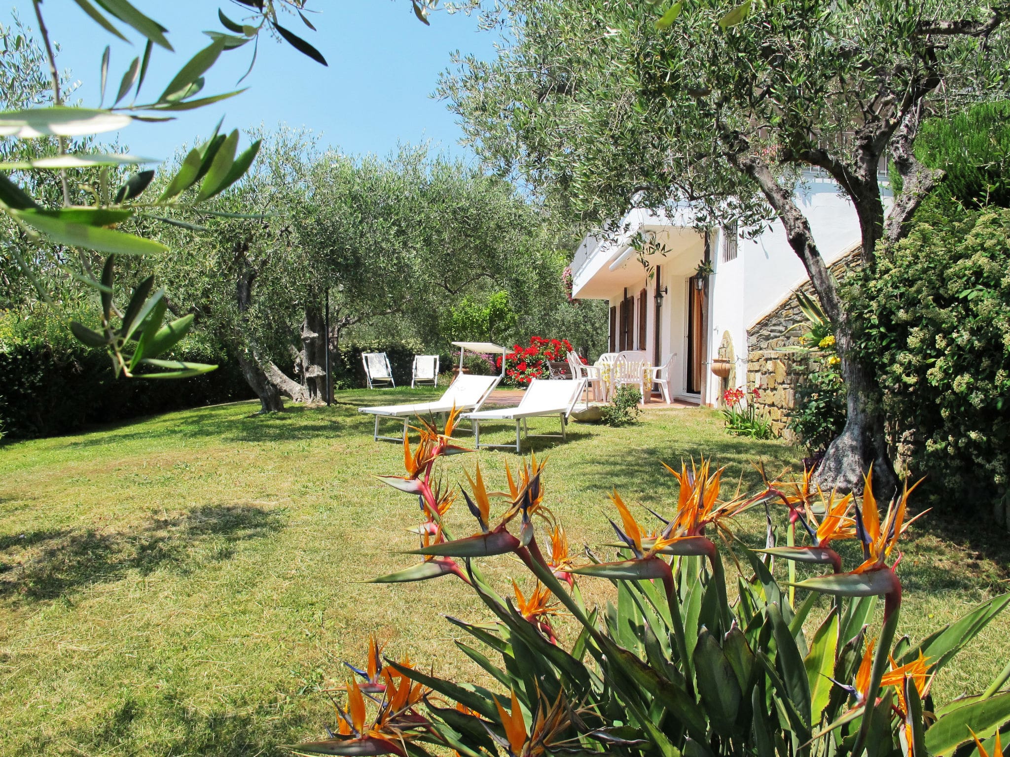 Villa Levante Diano: Stunning 3-Bedroom Mediterranean Villa with Swimming Pool and Sea Views in Italian Riviera