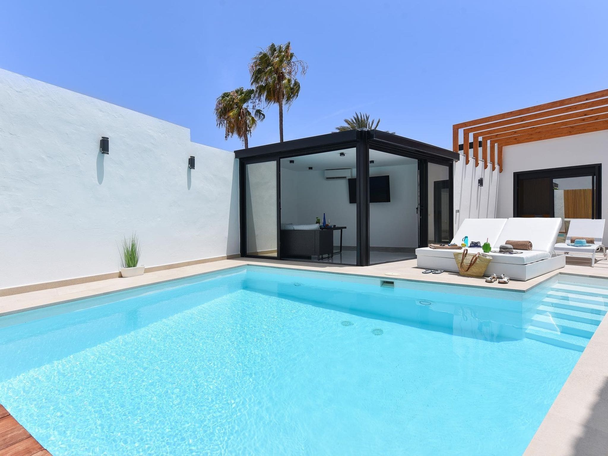 Villa Levante Maspalomas: Modern 2-Bedroom Holiday Villa with Private Pool in Gran Canaria Spain