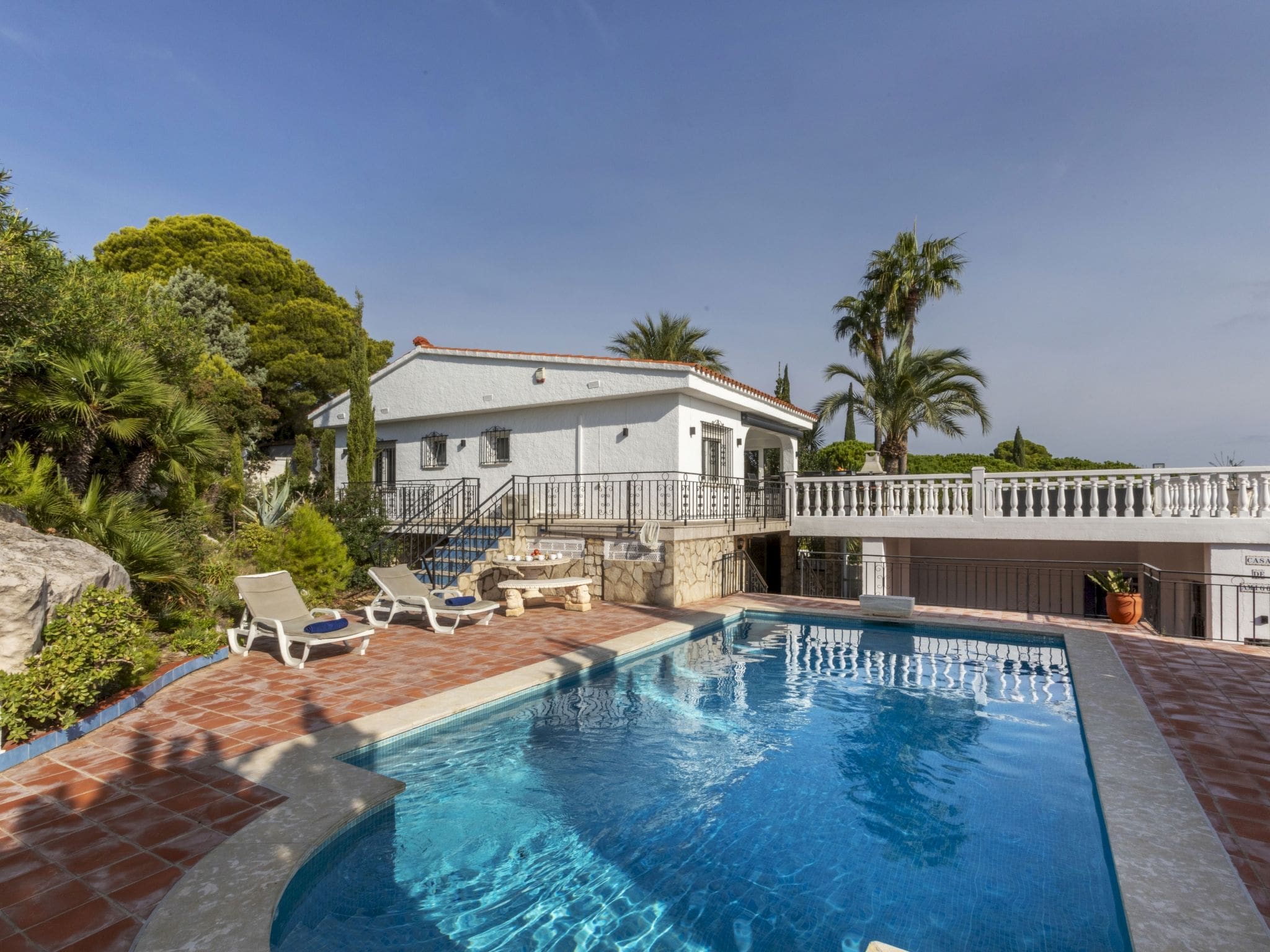 Villa Levante Peñiscola: Stunning 5-Bedroom Holiday Home with Private Pool Sea Views and Historic Town Access