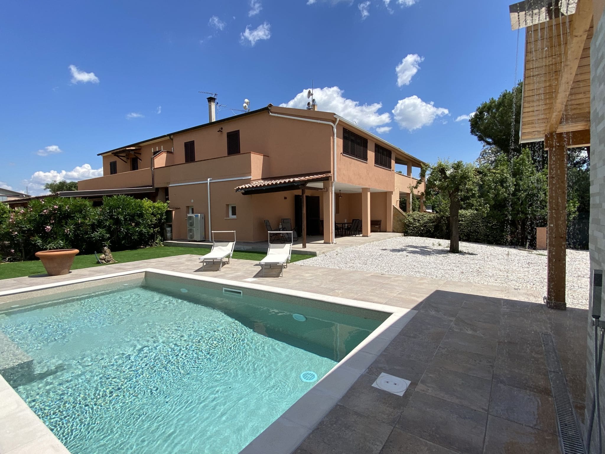 Villa Libeccio Cecina: Luxury 2-Bedroom Villa with Private Pool and Electric Car Charging in Tuscany