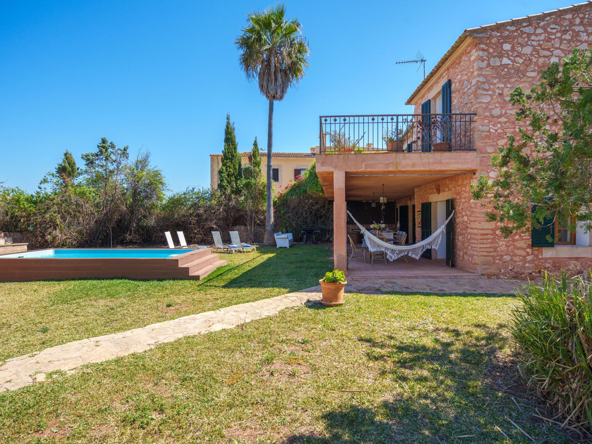 Villa Llevant Llombards: Spacious 4-Bedroom Holiday Home with Private Pool and Terrace in Mallorca Spain